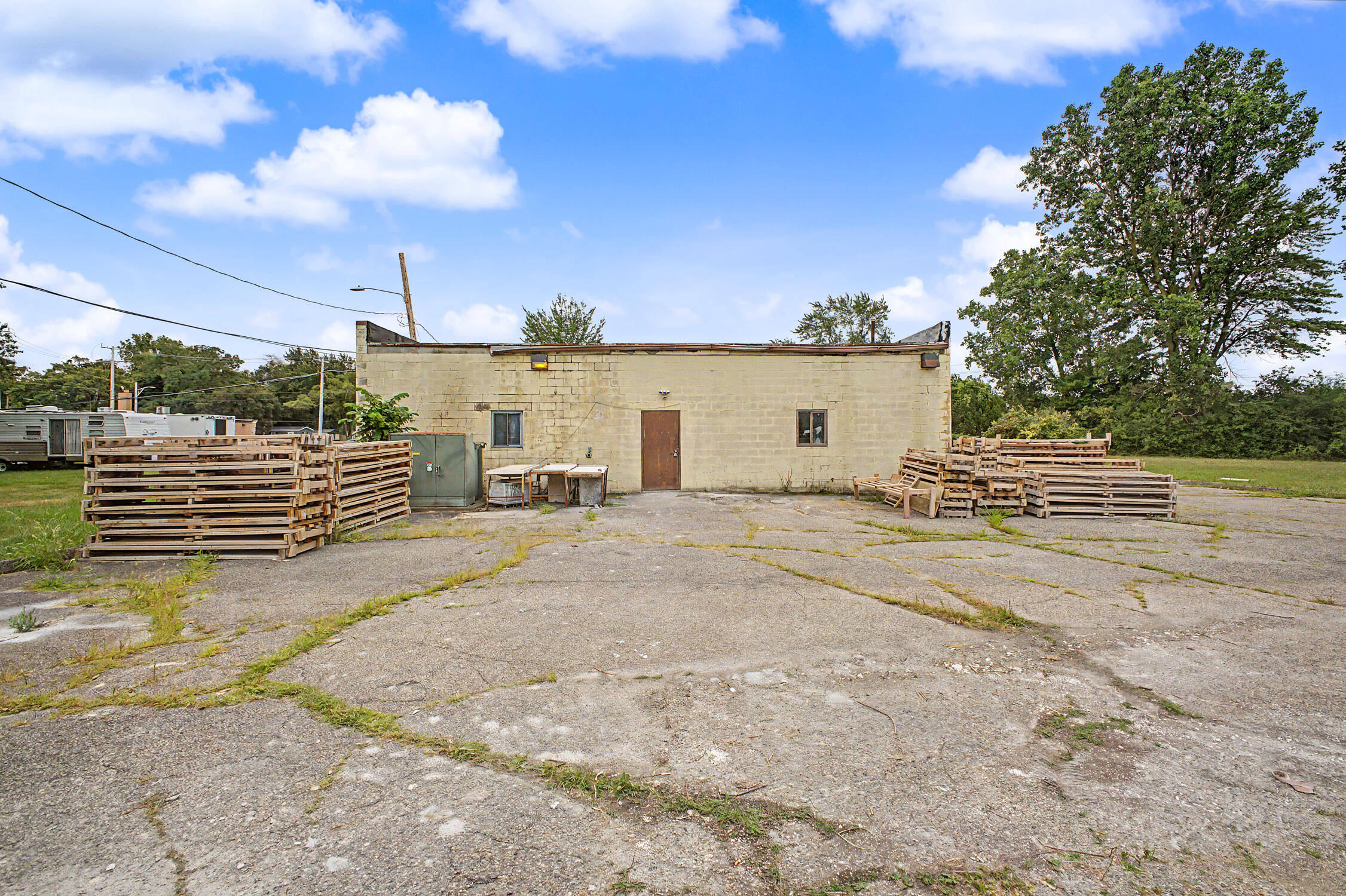 28550 Joy Road Property Photo 8