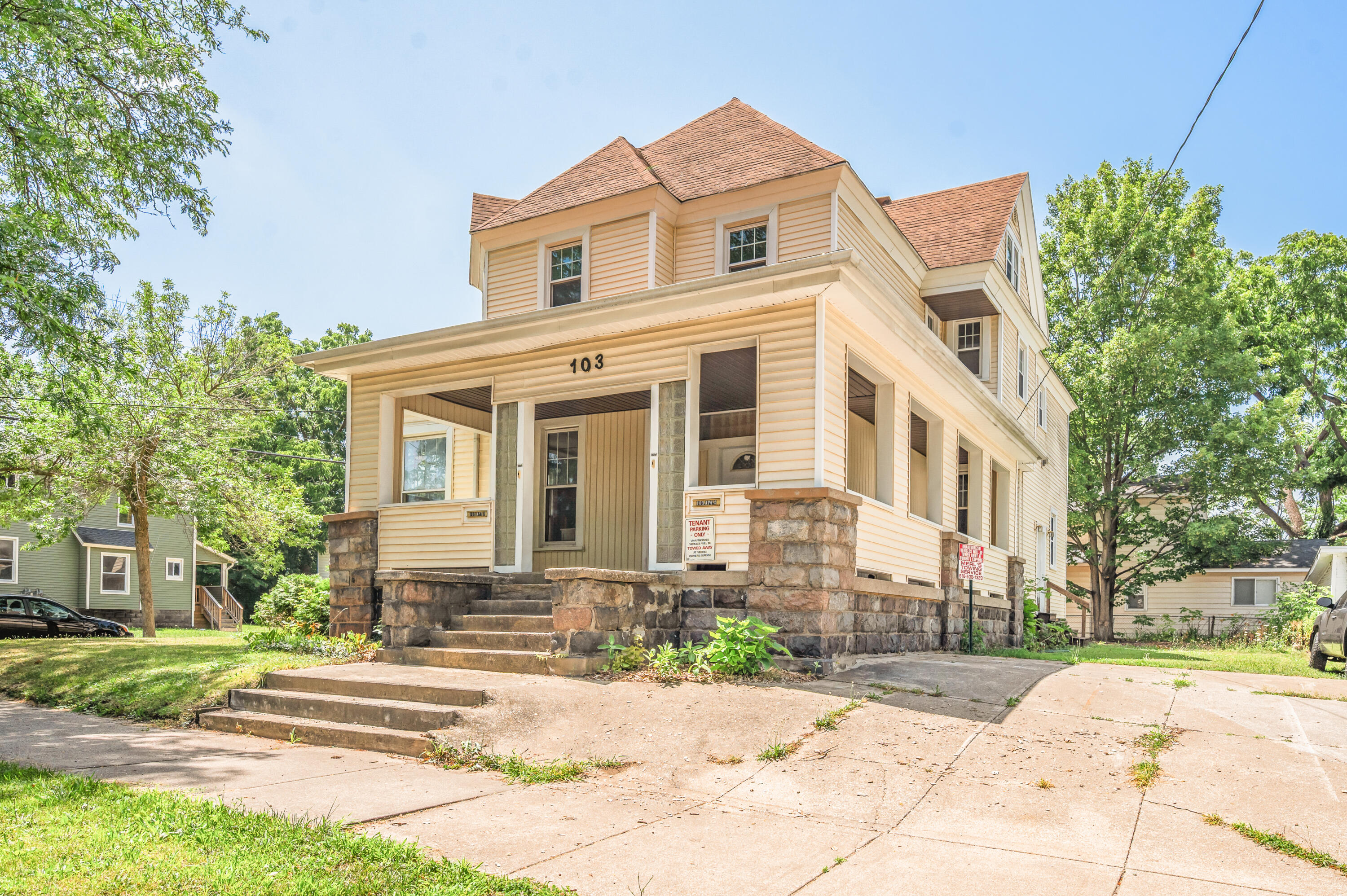 103 National Avenue Nw Property Photo 4