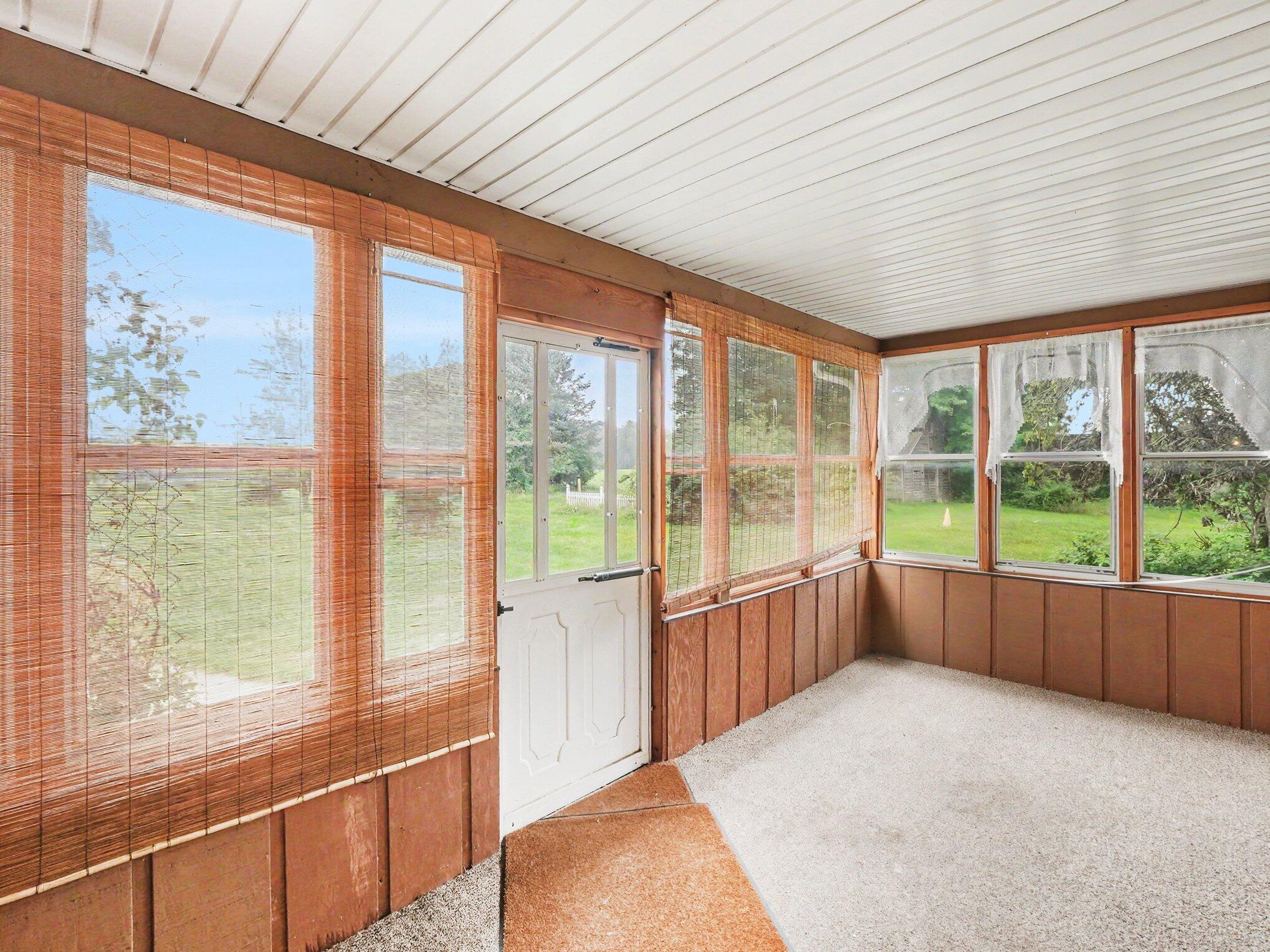 8857 Beeman Road Property Photo 5
