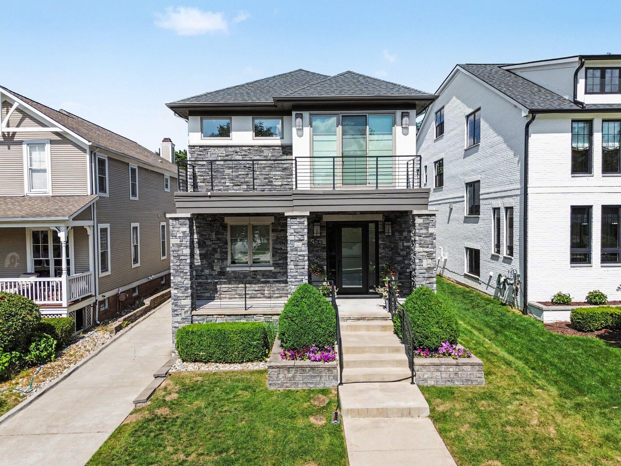 484 Park Street Property Photo 1