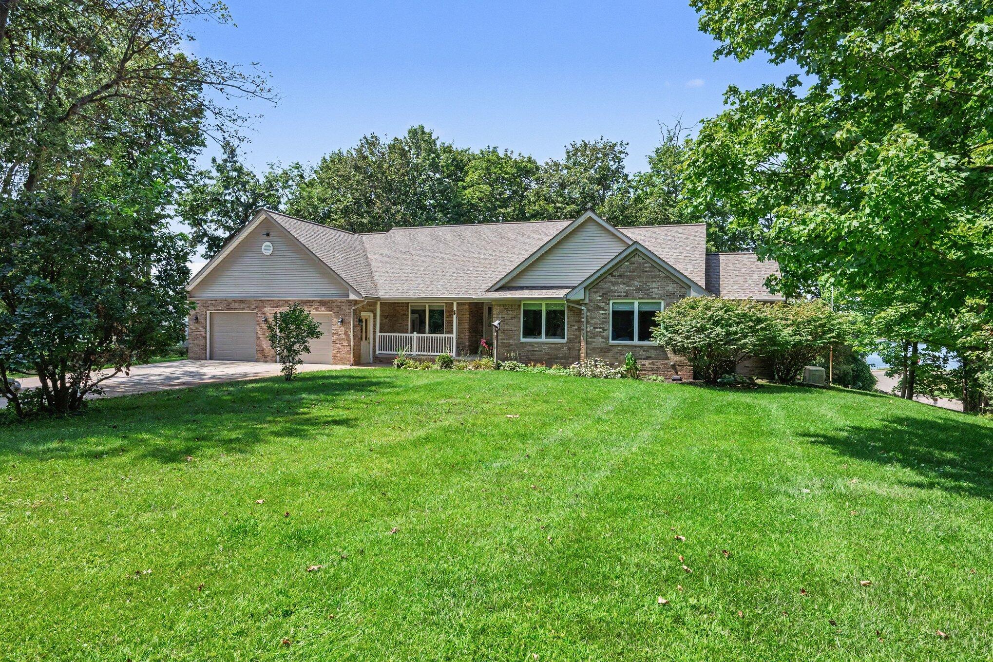 51408 Summit Street Property Photo 2