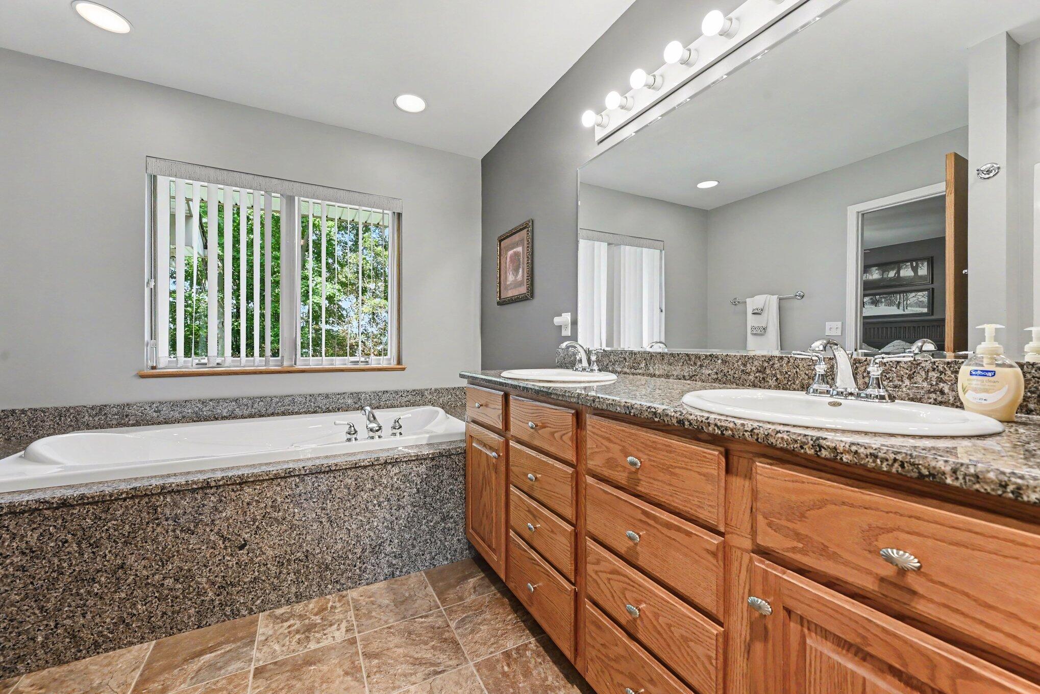 51408 Summit Street Property Photo 22