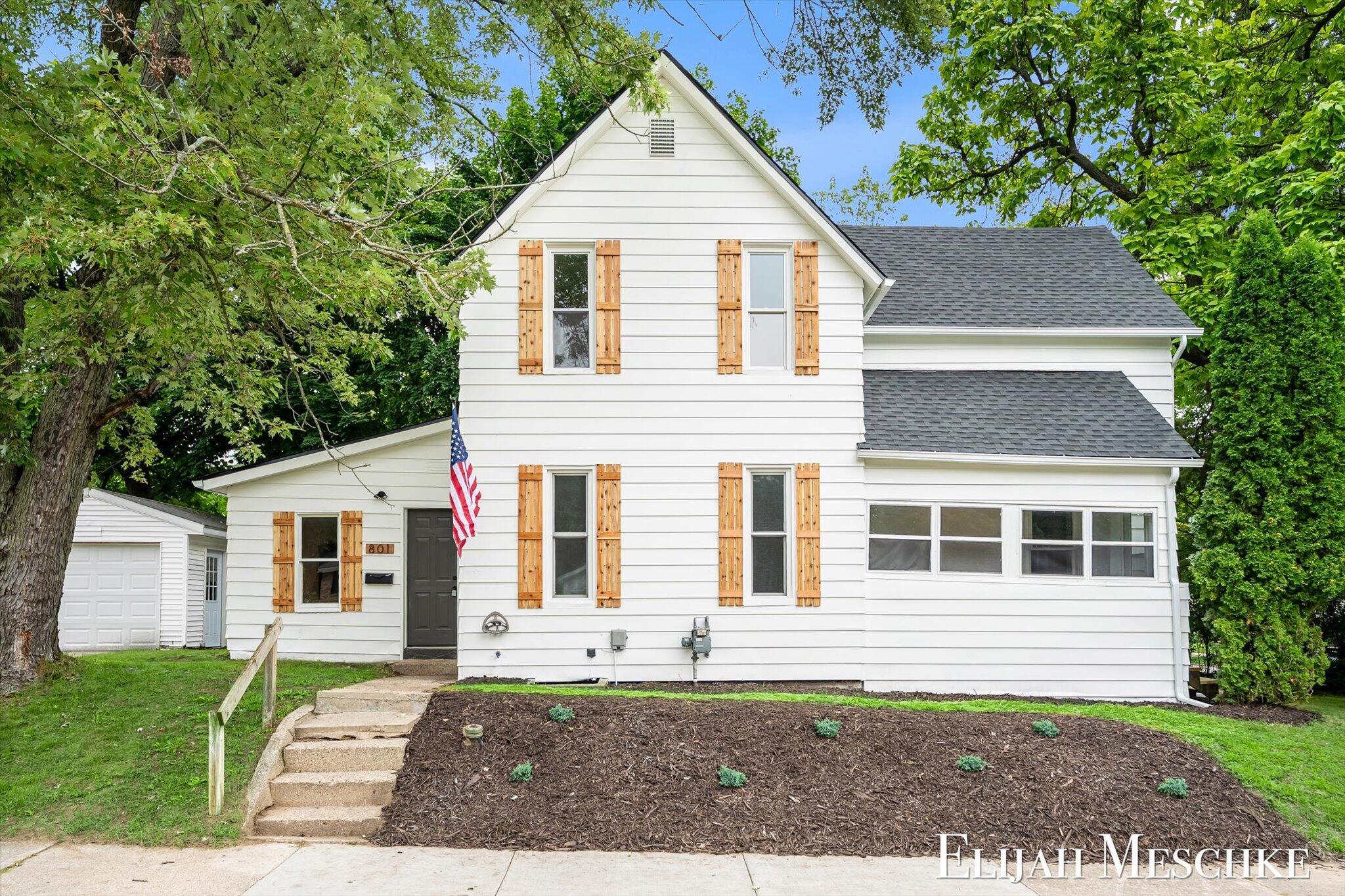 801 Coldbrook Street Ne Property Photo 1