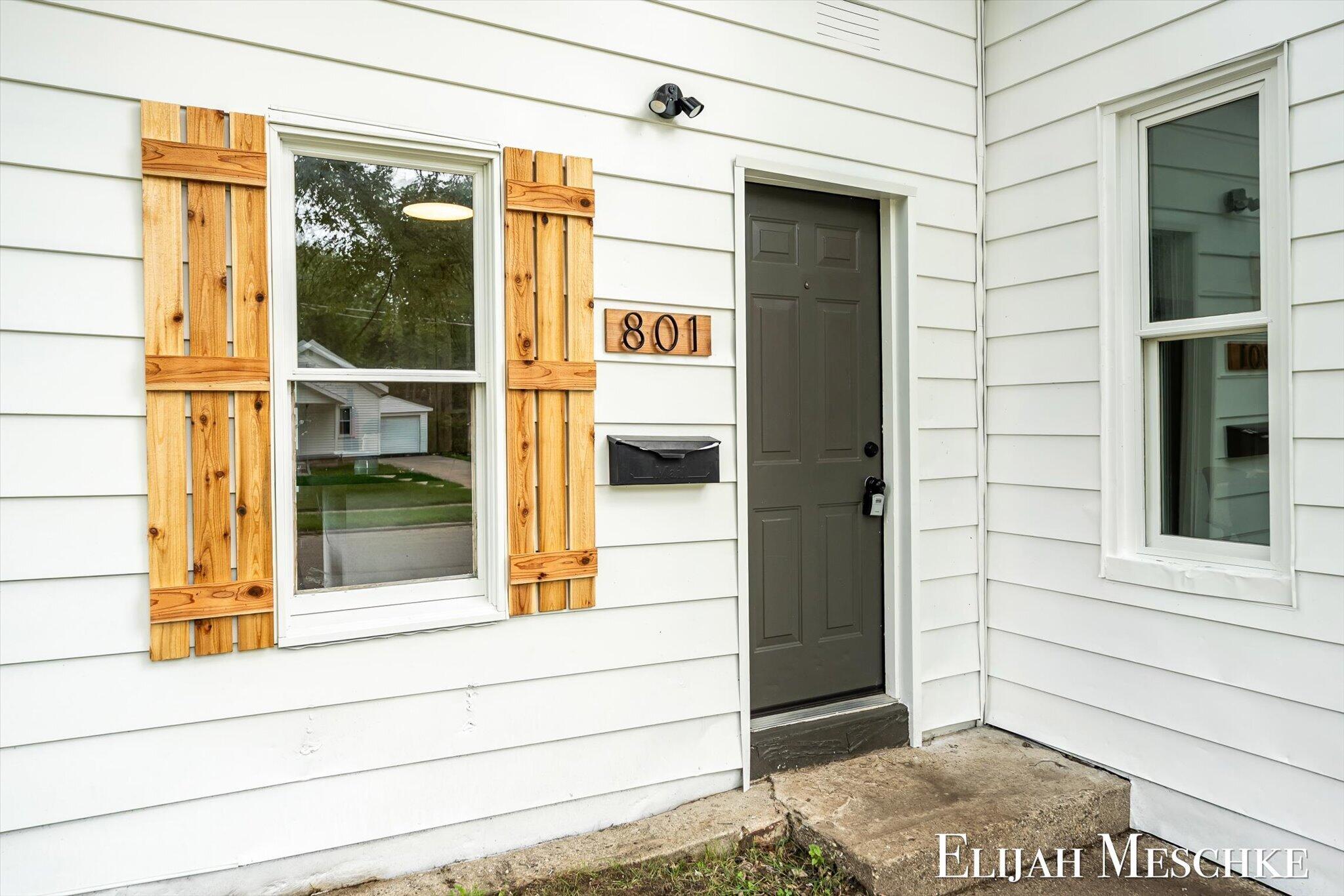 801 Coldbrook Street Ne Property Photo 7