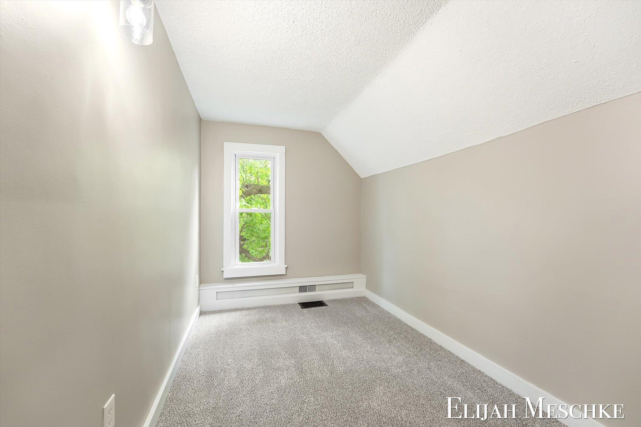 801 Coldbrook Street Ne Property Photo 27
