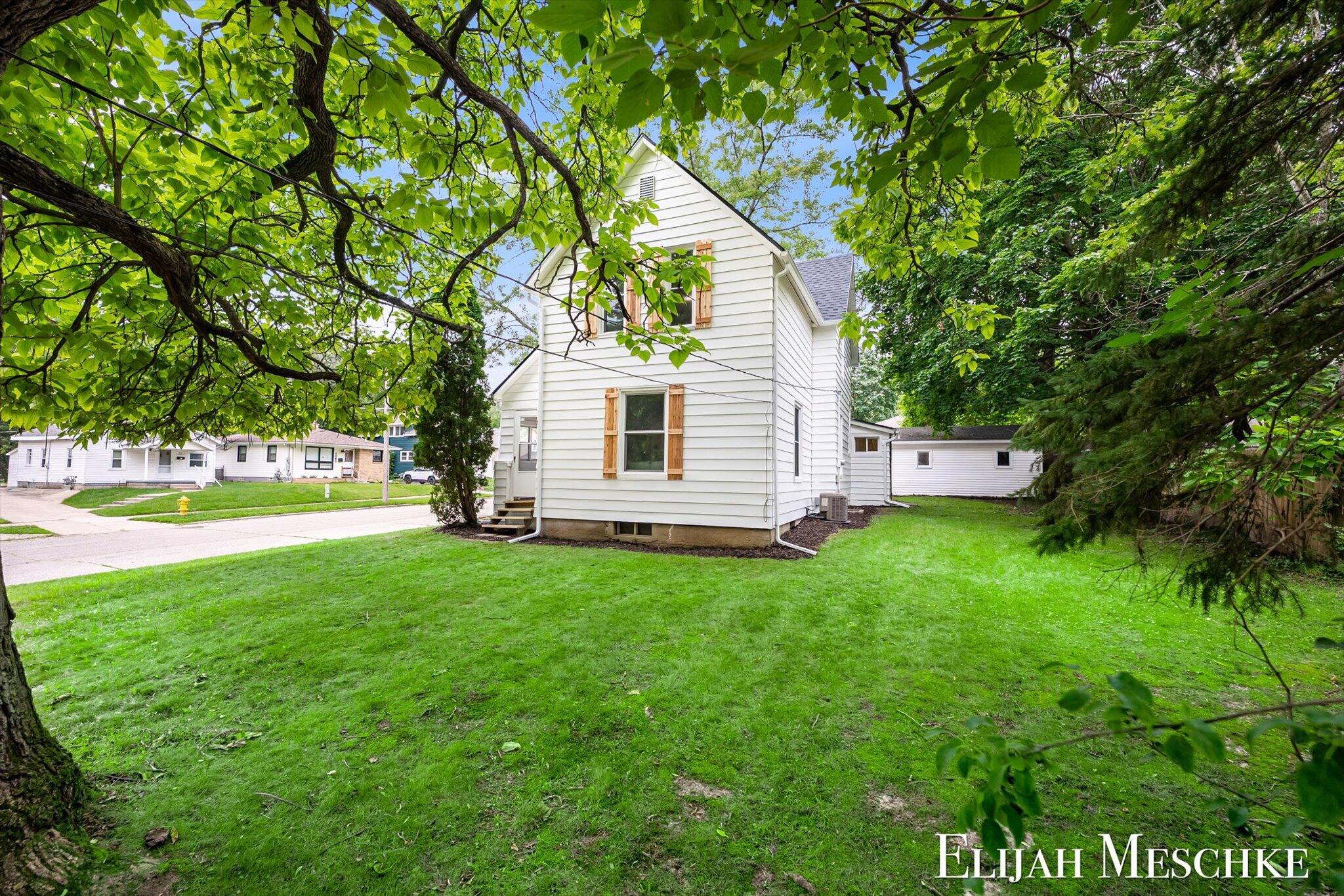 801 Coldbrook Street Ne Property Photo 41