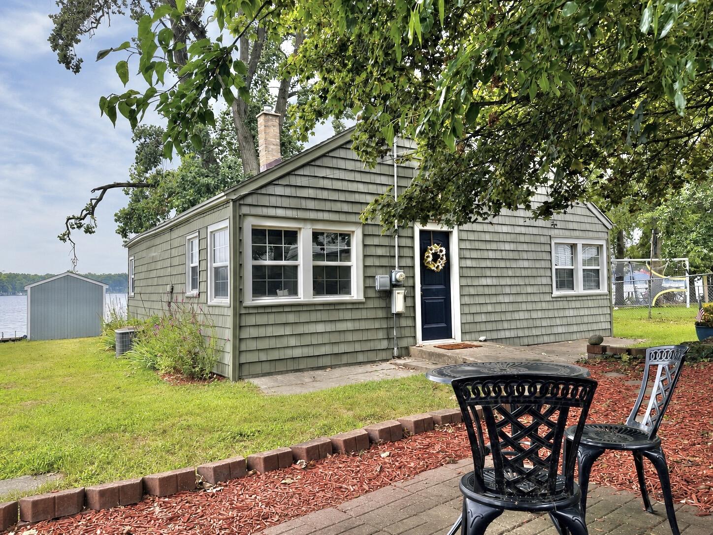 1914 Forest Drive Property Photo 1