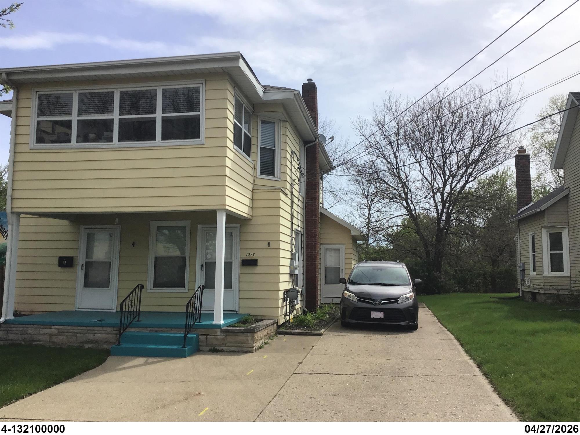 1215 1st Property Photo 2