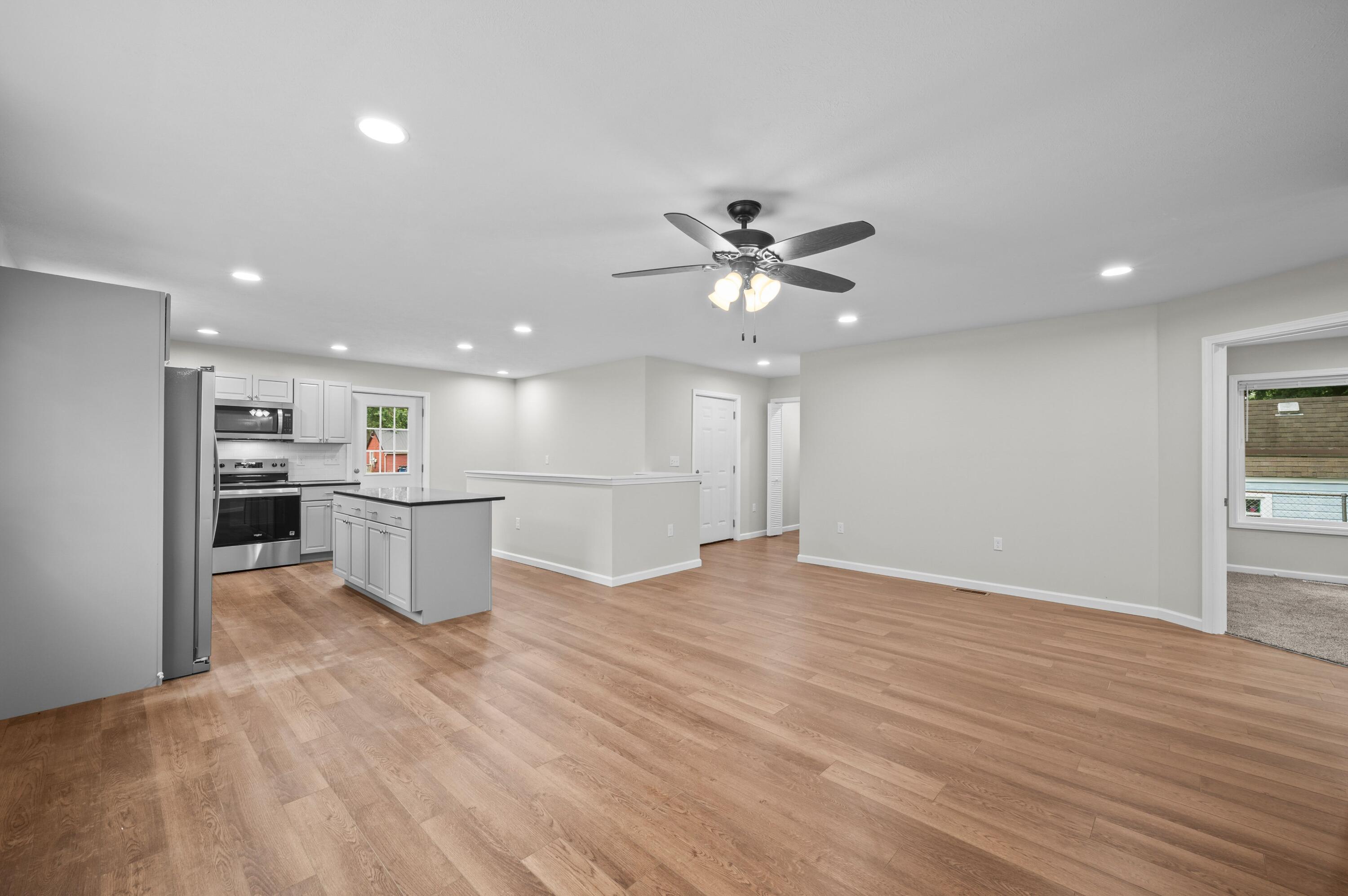 584 1st Court Property Photo 23