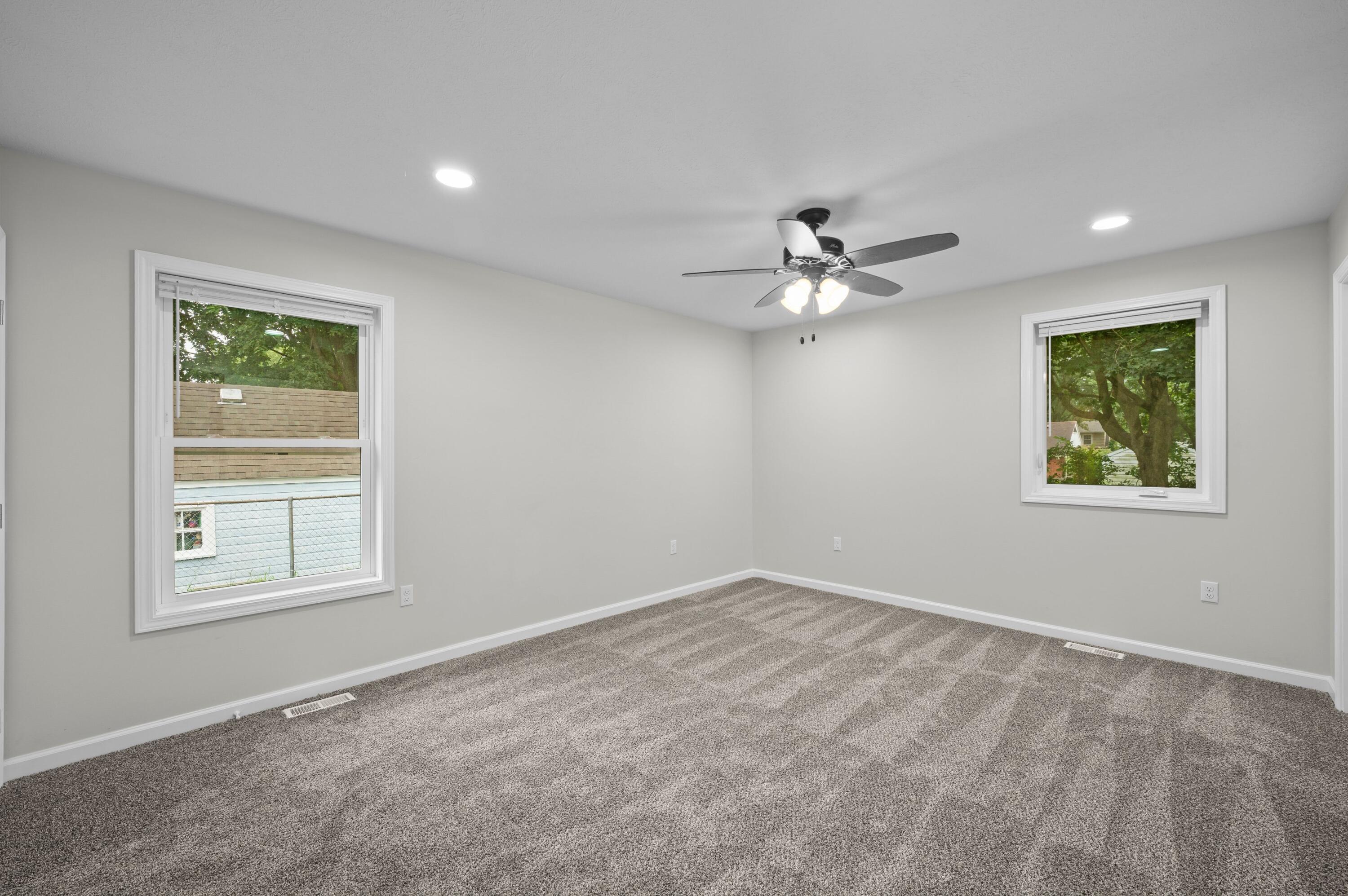 584 1st Court Property Photo 27