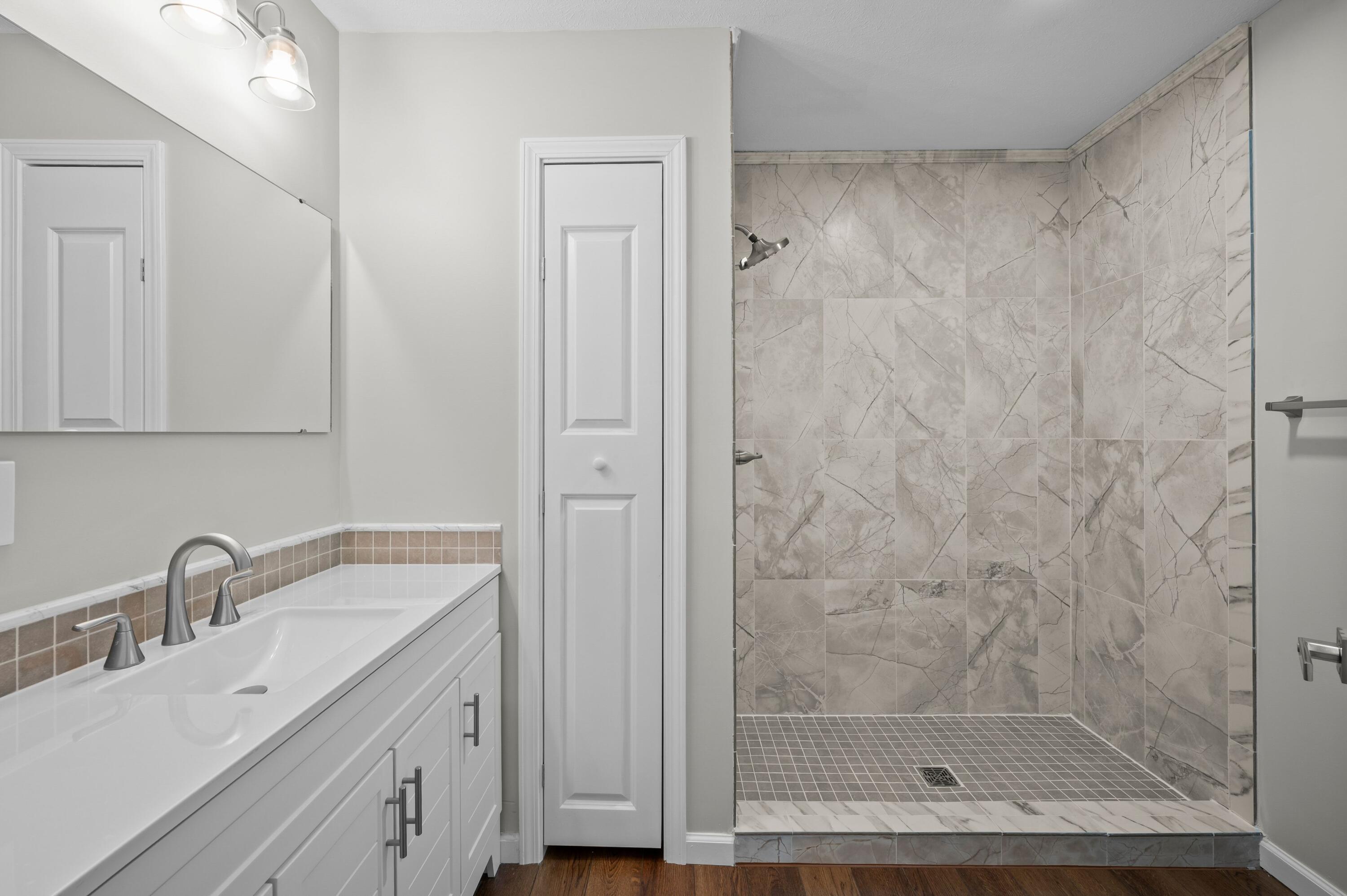 584 1st Court Property Photo 30