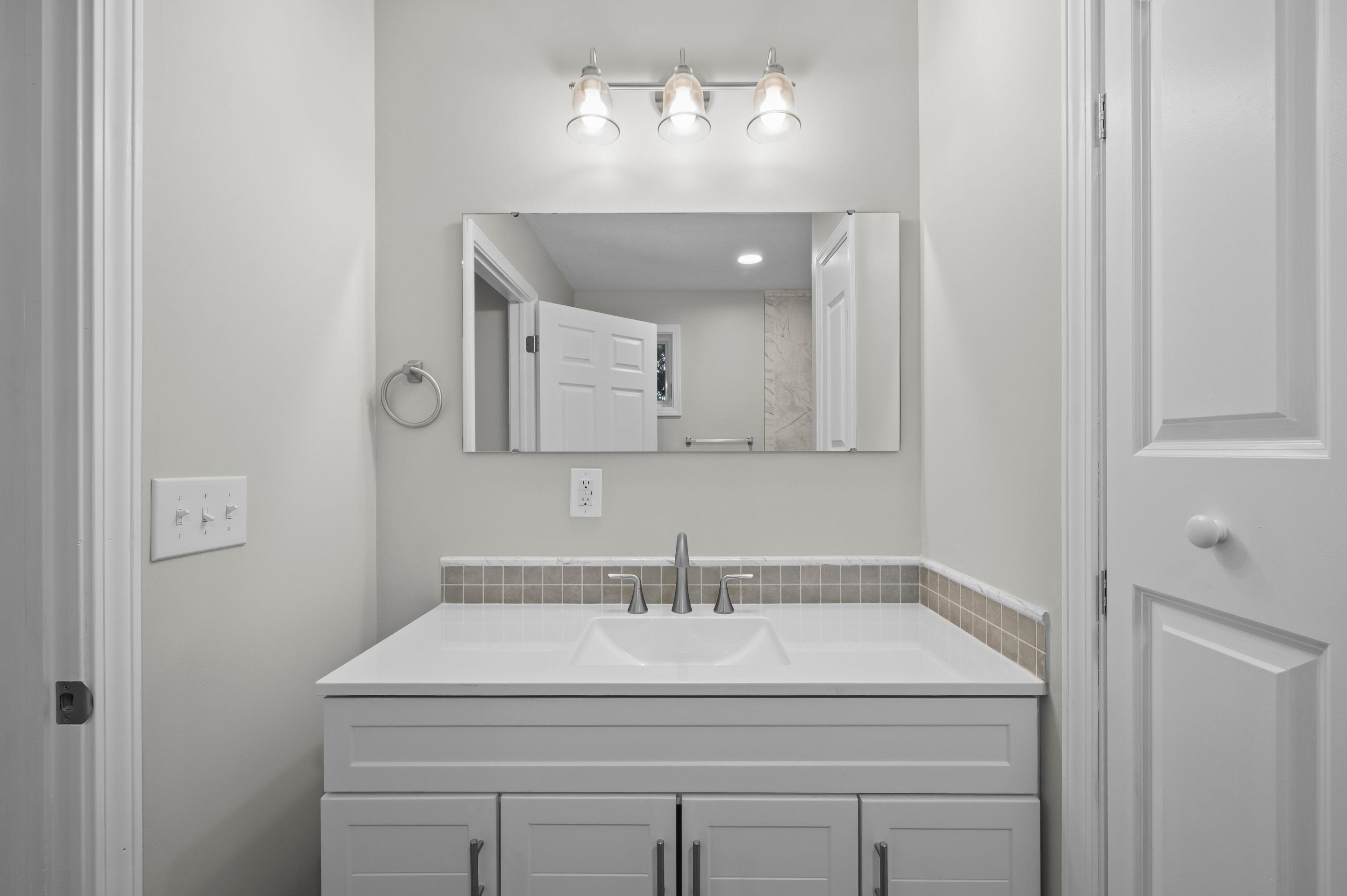 584 1st Court Property Photo 31