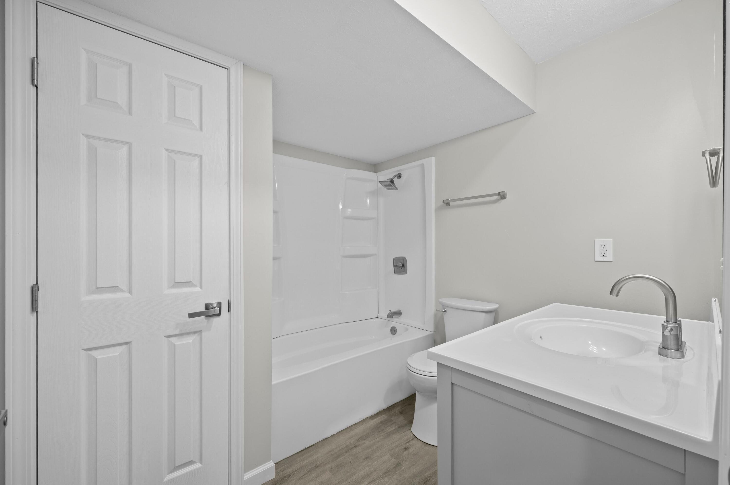 584 1st Court Property Photo 41