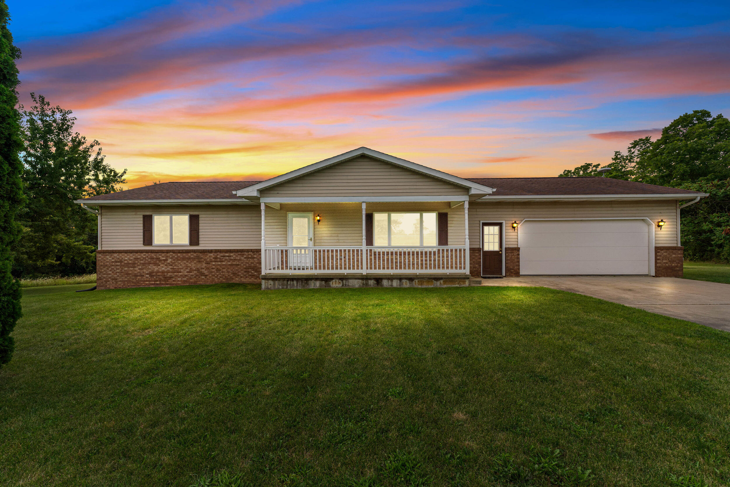 14111 Lime Lake Road Property Photo 2
