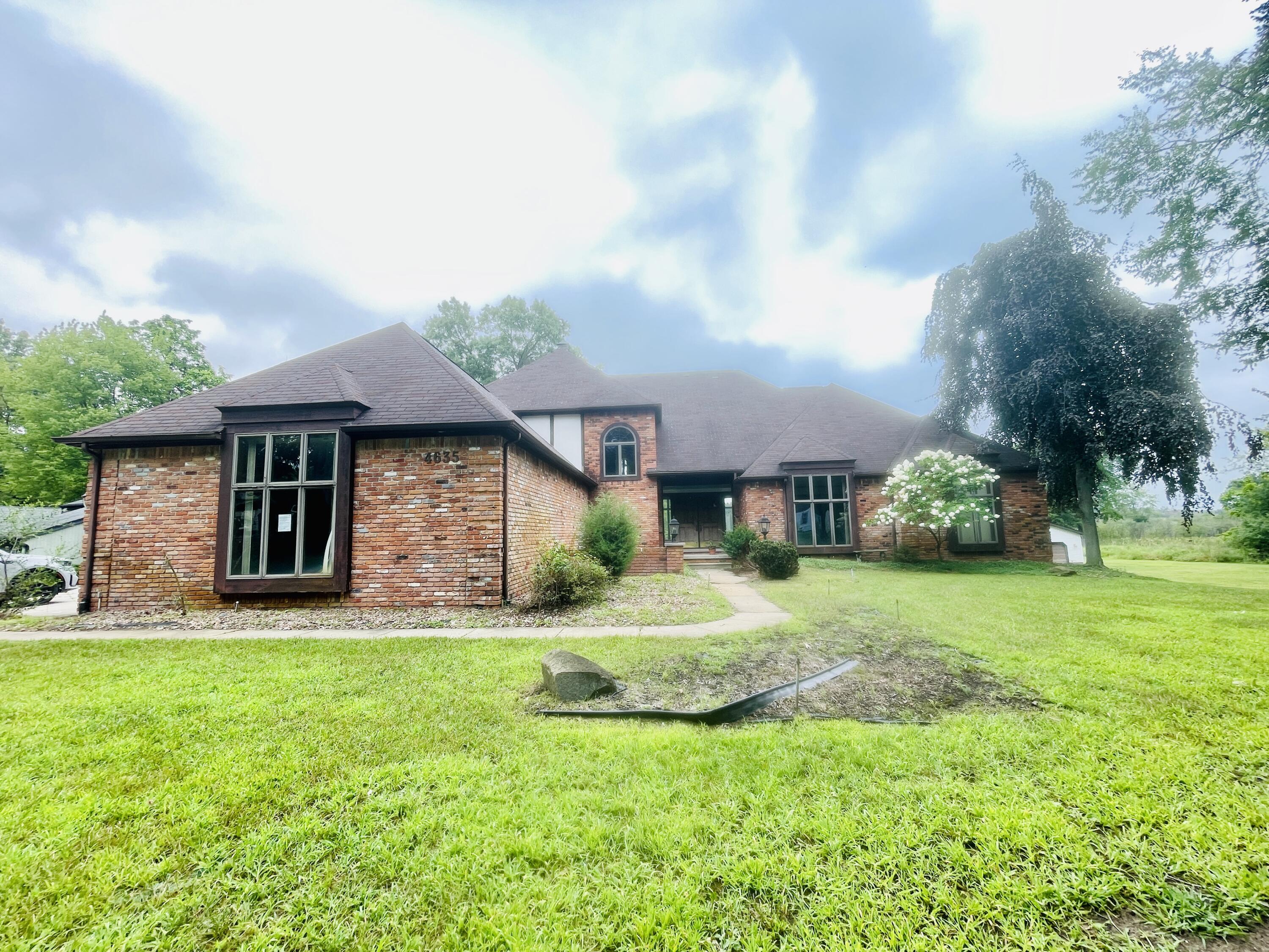 4635 S Jackson Road Property Photo 1