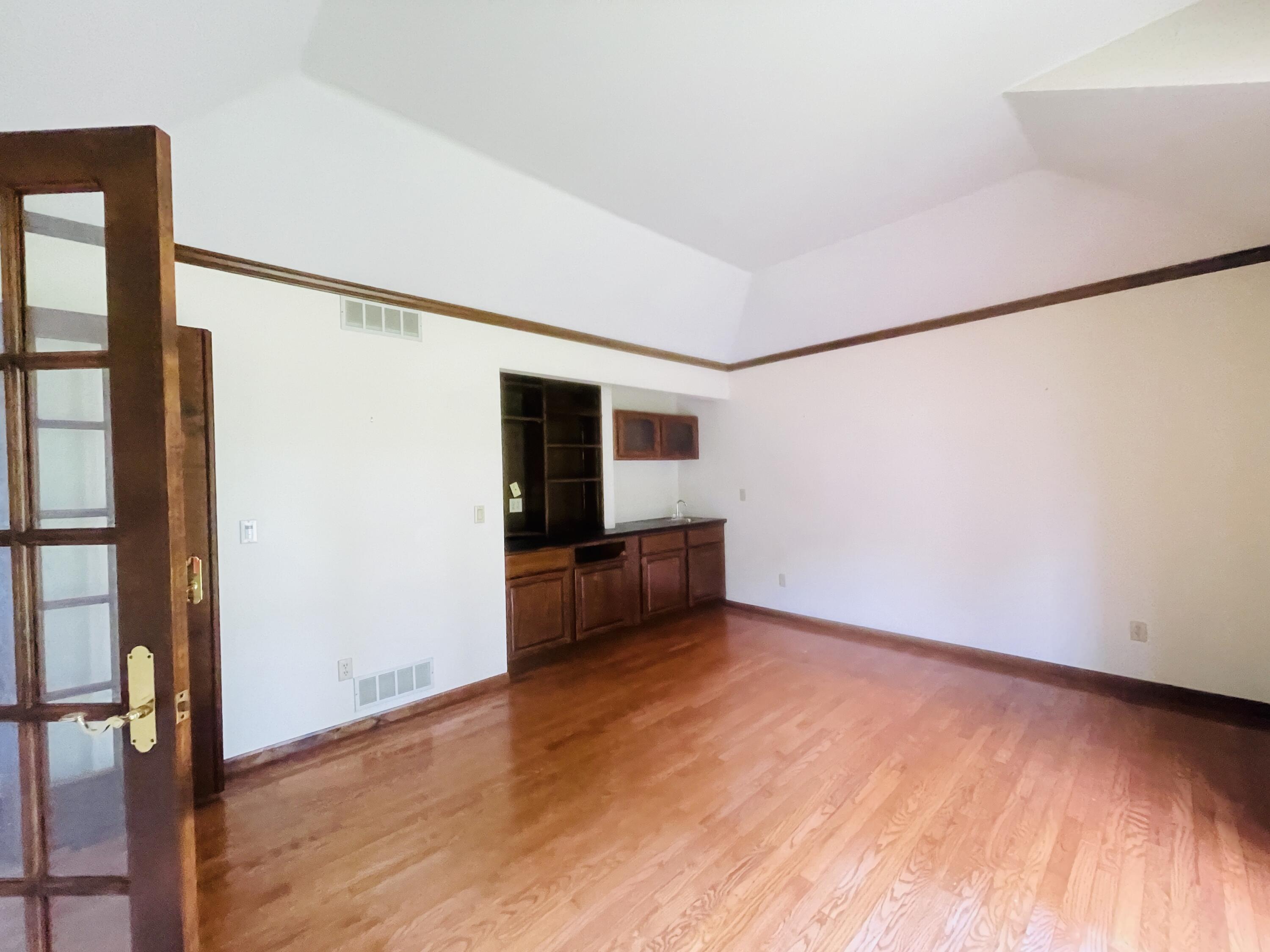 4635 S Jackson Road Property Photo 13