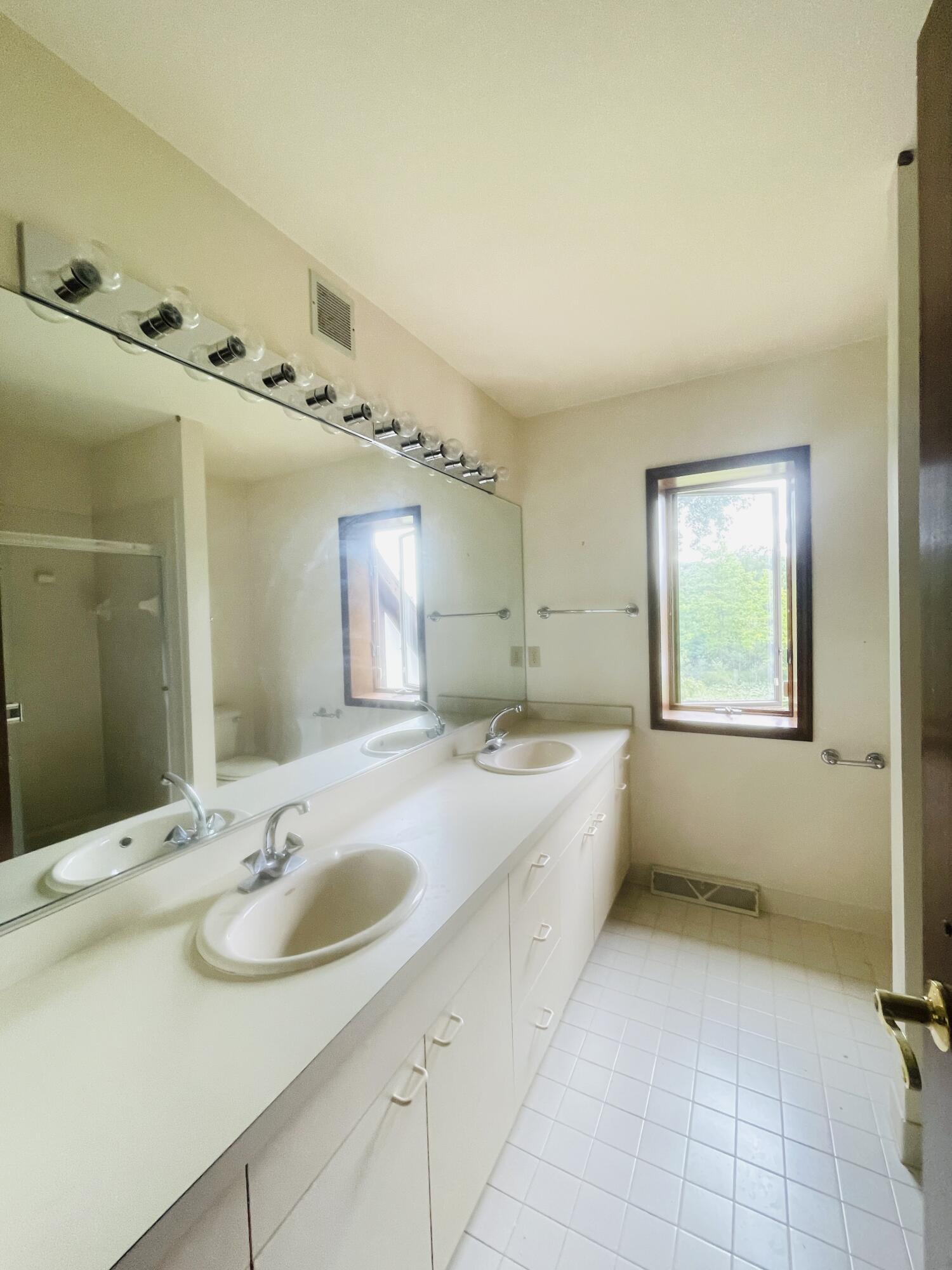 4635 S Jackson Road Property Photo 18