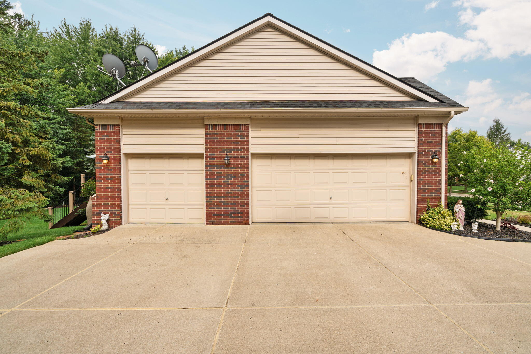 1338 Coach House Lane Property Photo 46