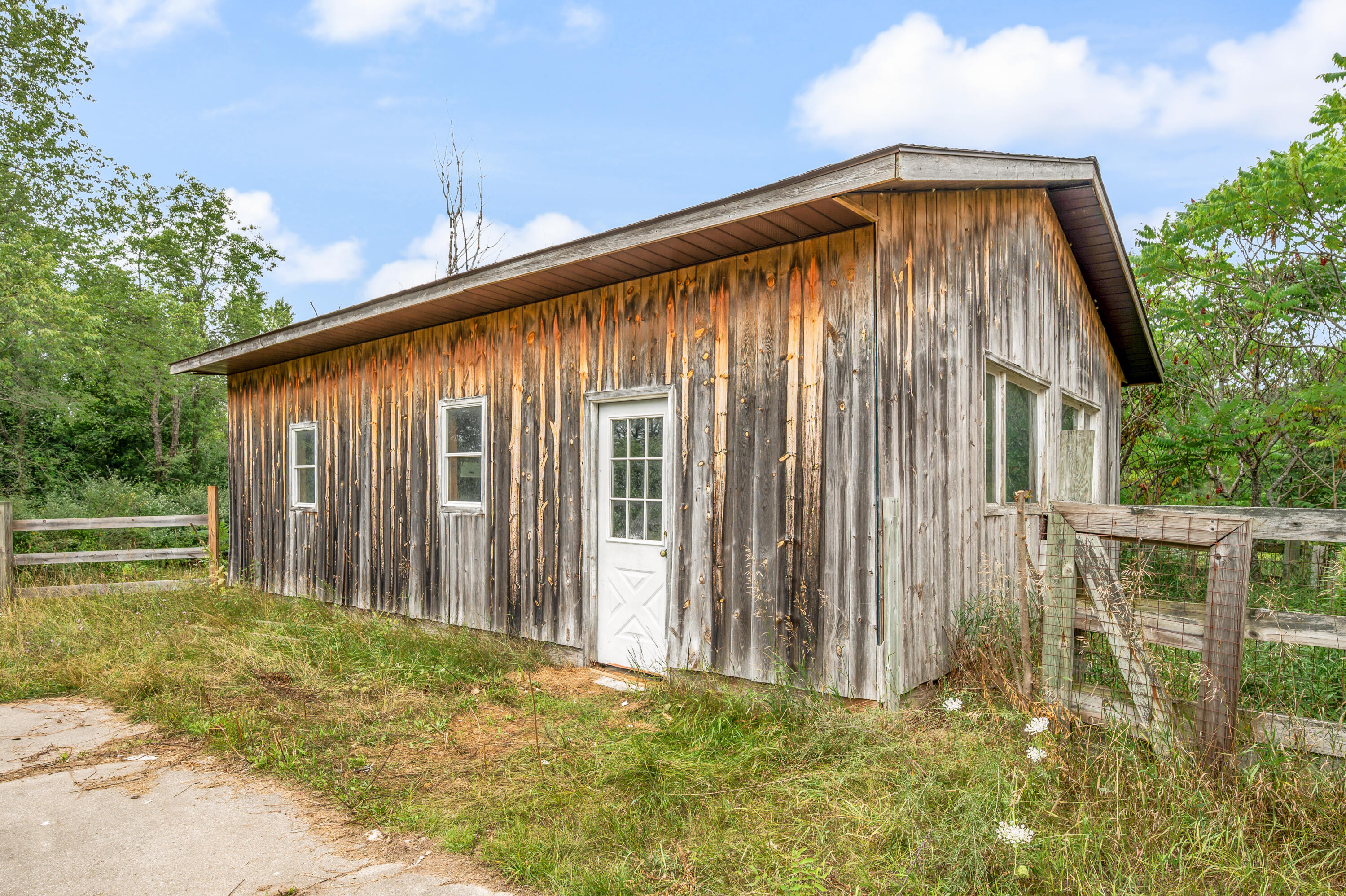 6373 19 Mile Road Property Photo 6