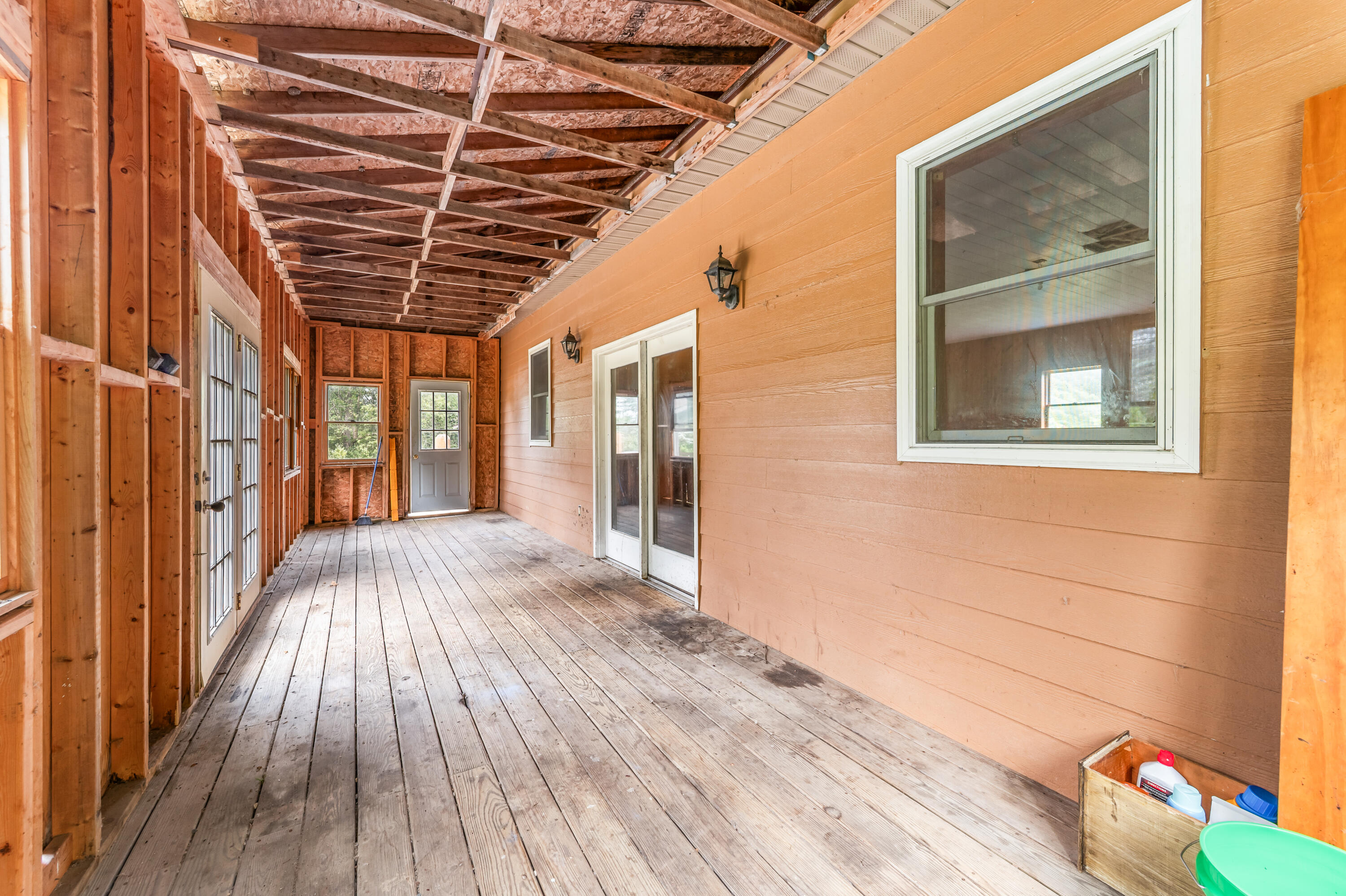 6373 19 Mile Road Property Photo 8