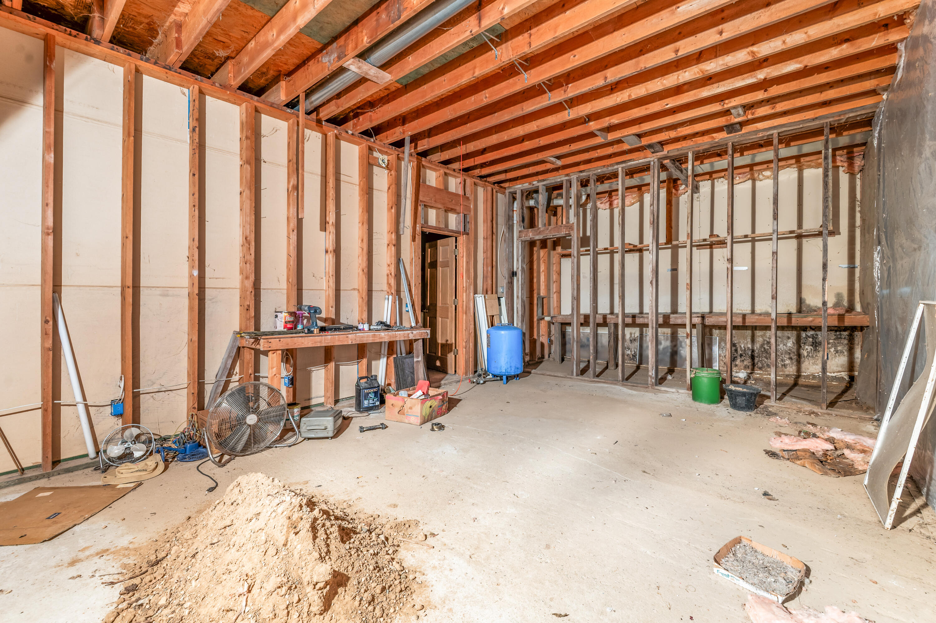 6373 19 Mile Road Property Photo 16