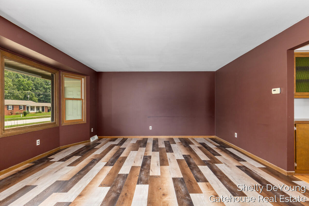 3078 Paris Park Drive Se Property Photo 2