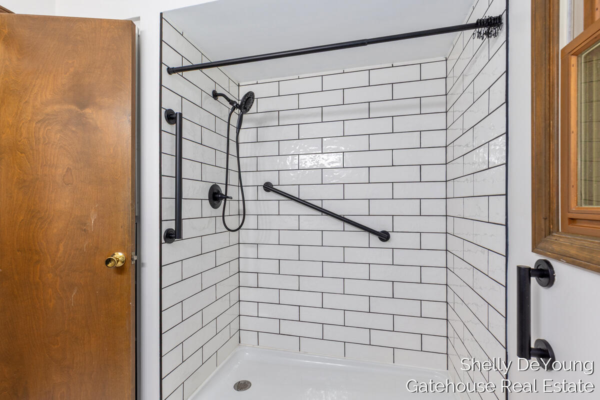 3078 Paris Park Drive Se Property Photo 16