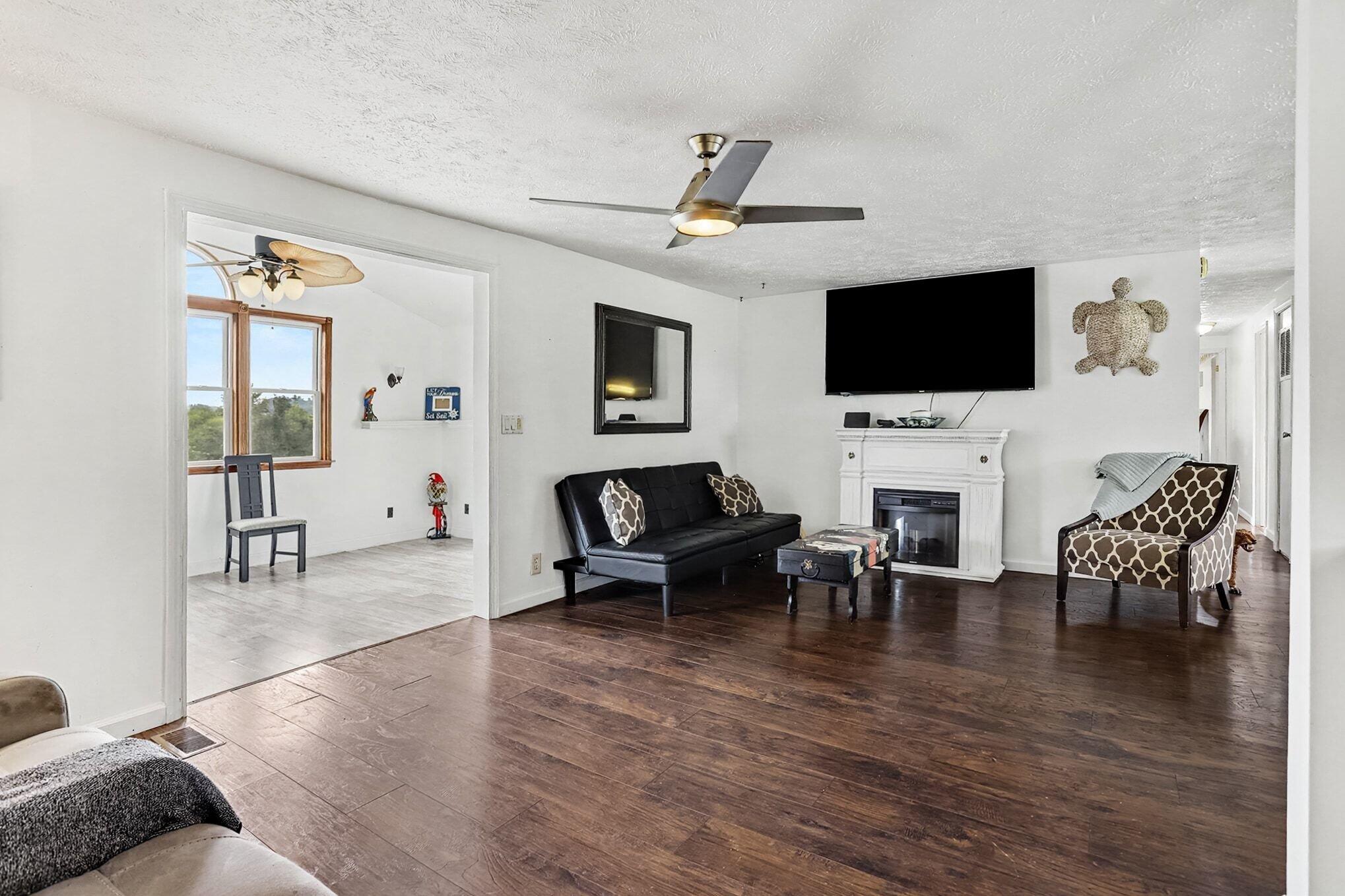 110 Dotson Drive Property Photo 6