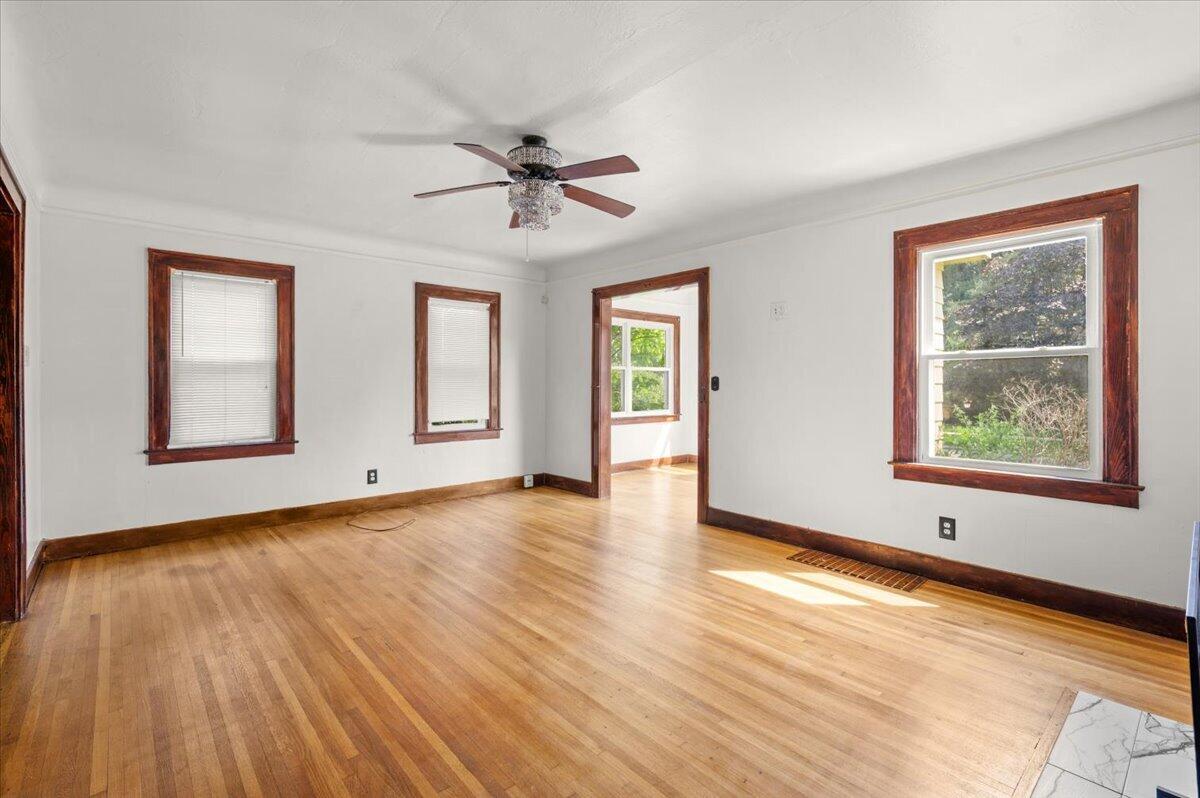 507 Elliott Street Se Property Photo 11