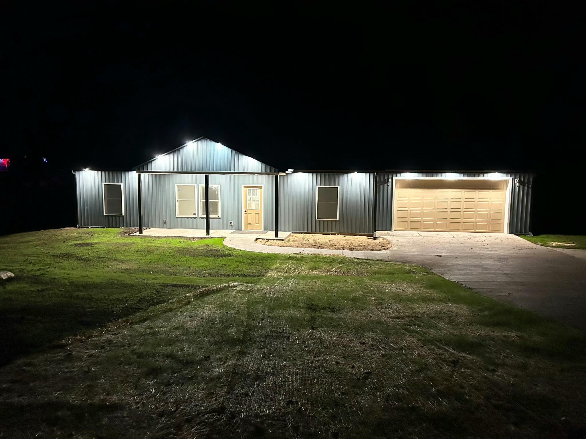 10833 Hoffman Road Property Photo 3