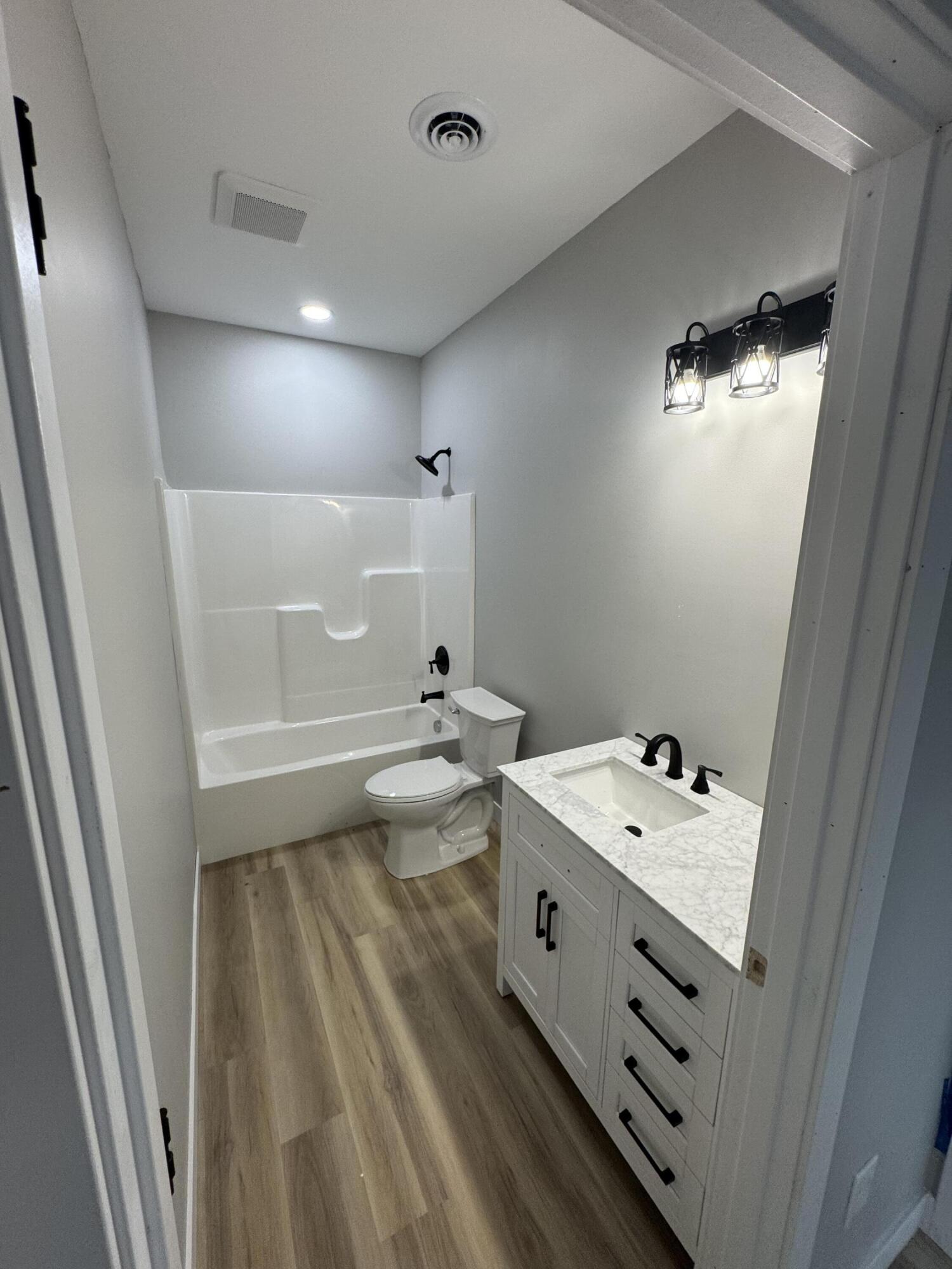 10833 Hoffman Road Property Photo 10