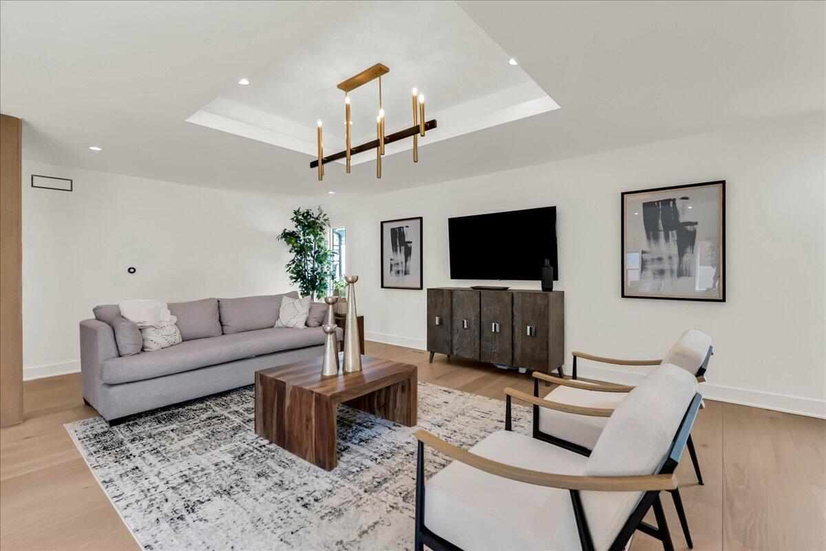 1323 Washington Boulevard Property Photo 17