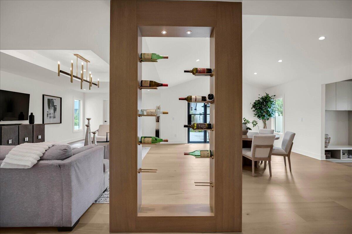 1323 Washington Boulevard Property Photo 18