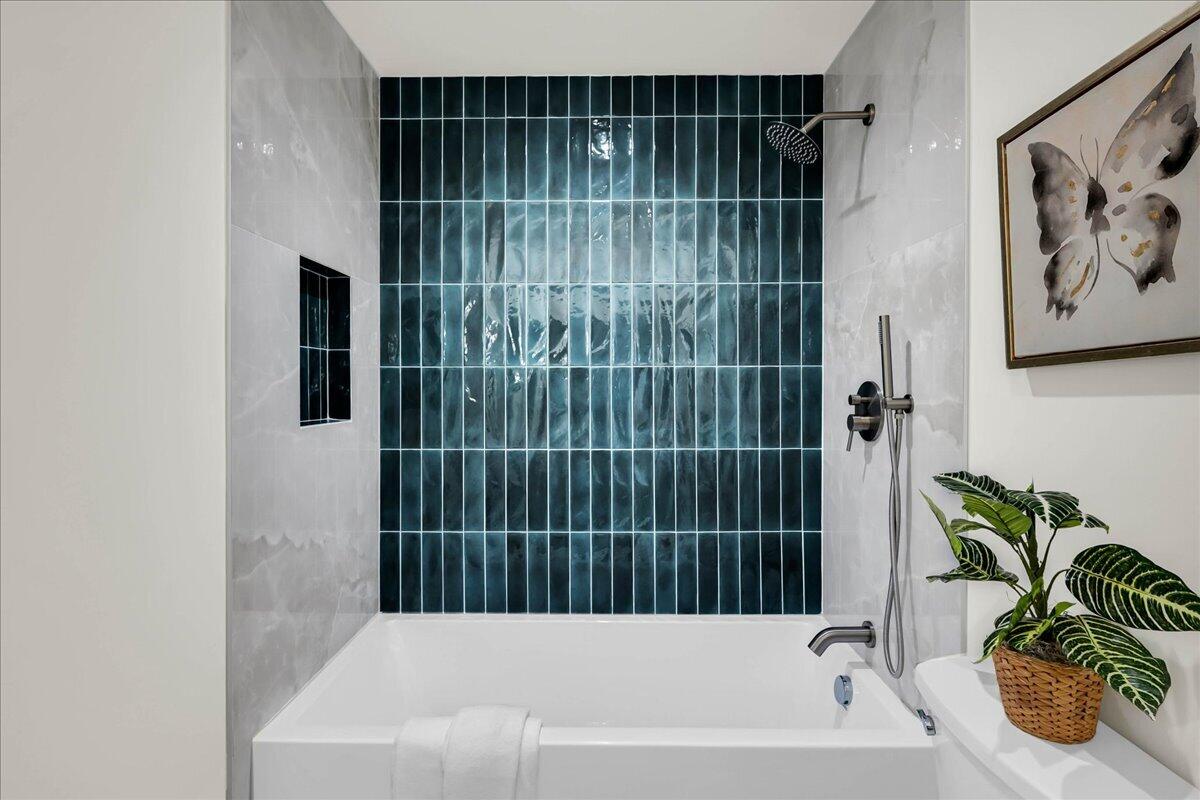 1323 Washington Boulevard Property Photo 38