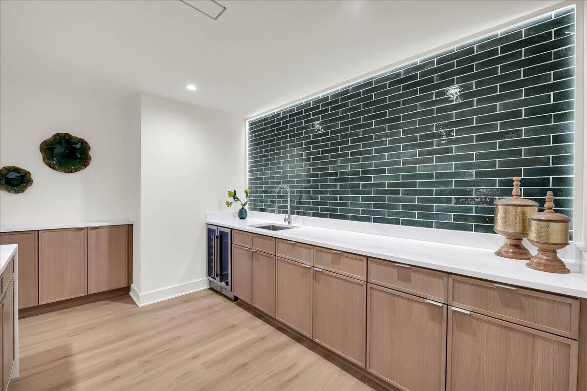 1323 Washington Boulevard Property Photo 54