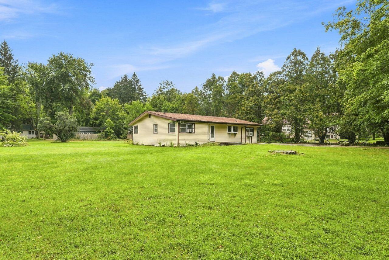 8887 Elm Valley Road Property Photo 1