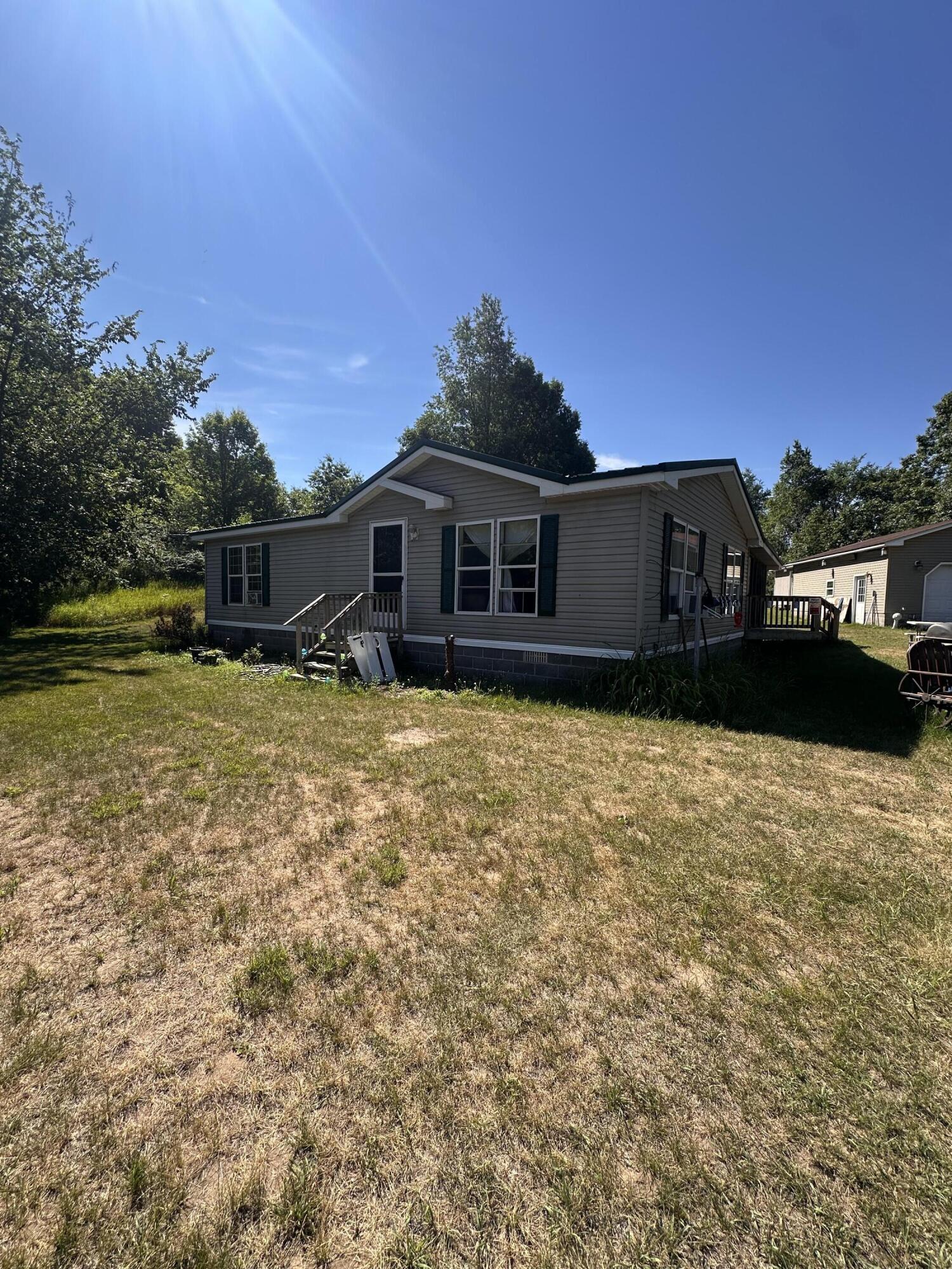 1887 E Fish Road Property Photo 1