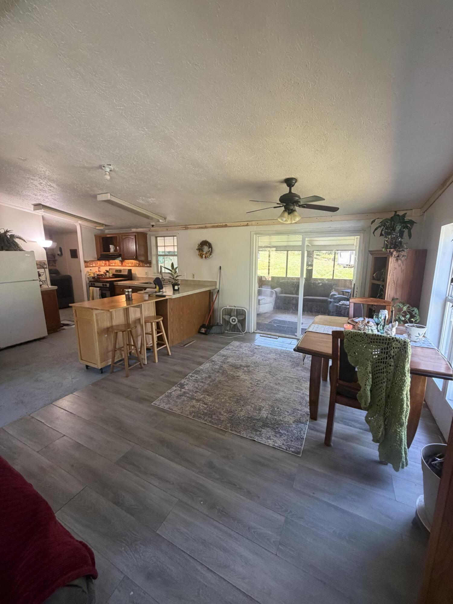1887 E Fish Road Property Photo 20