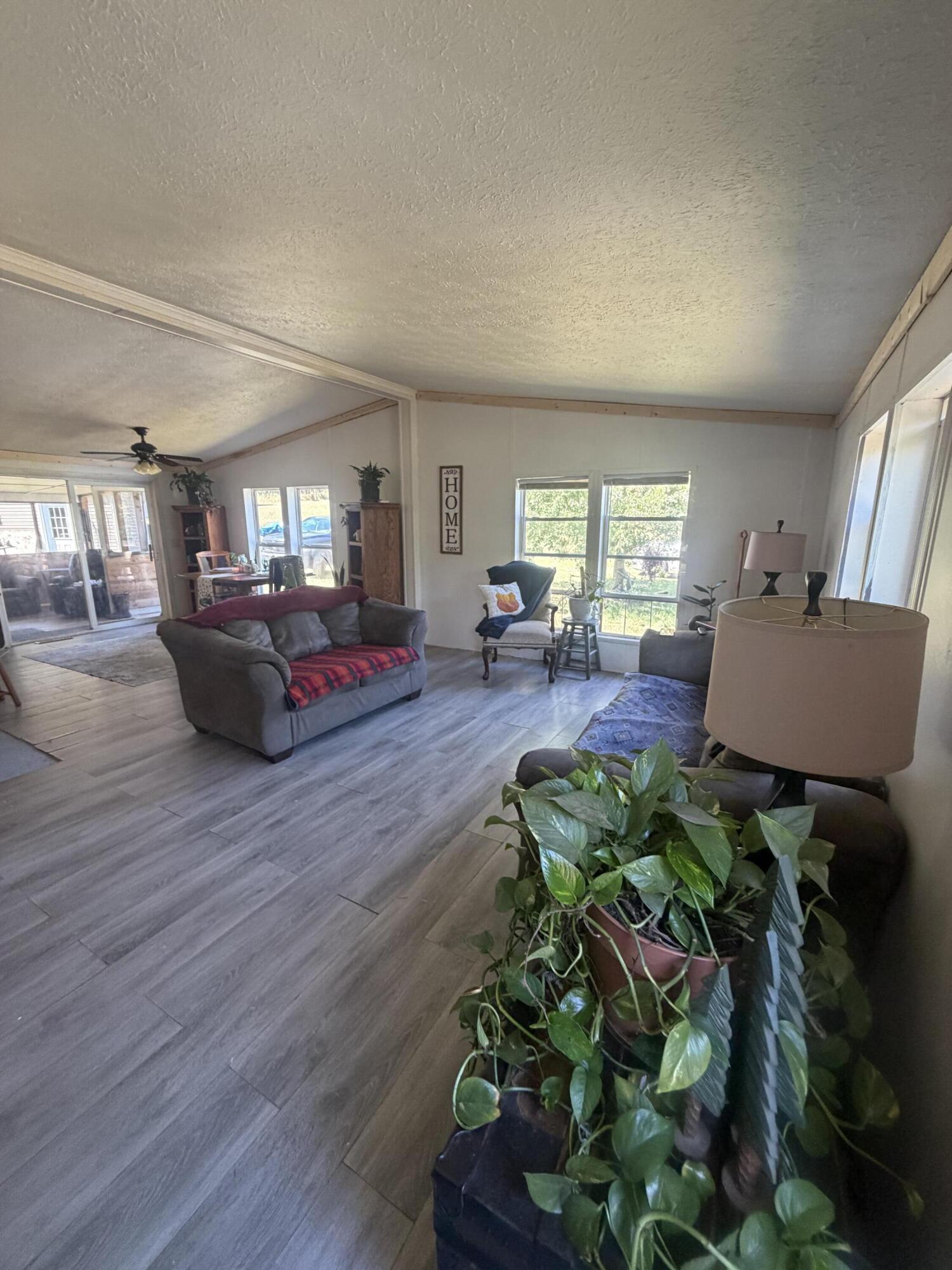 1887 E Fish Road Property Photo 22
