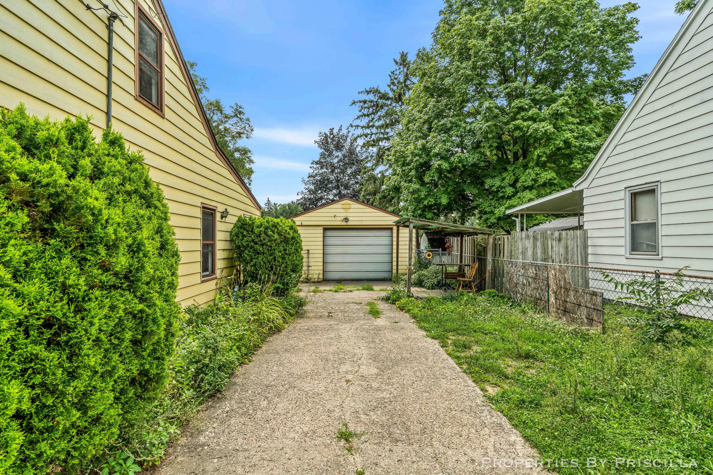 348 Ridgewood Street Se Property Photo 11