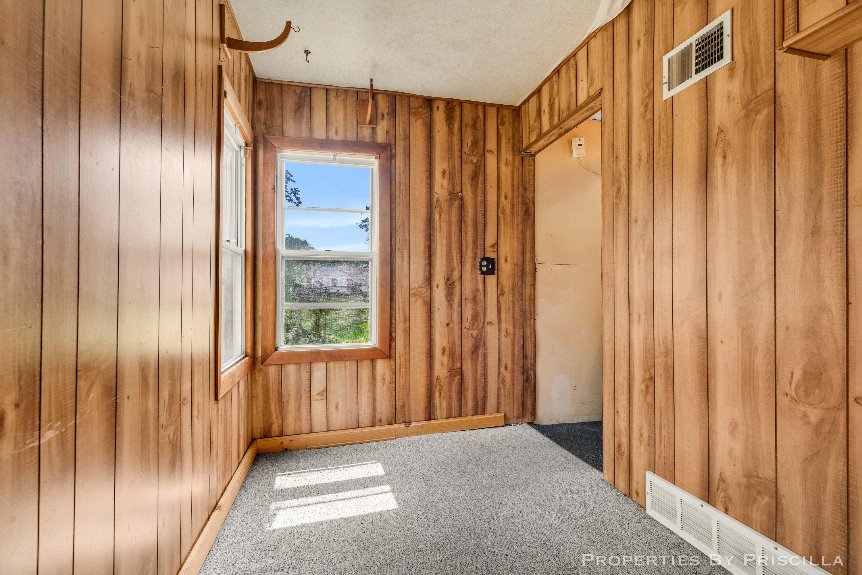 348 Ridgewood Street Se Property Photo 28