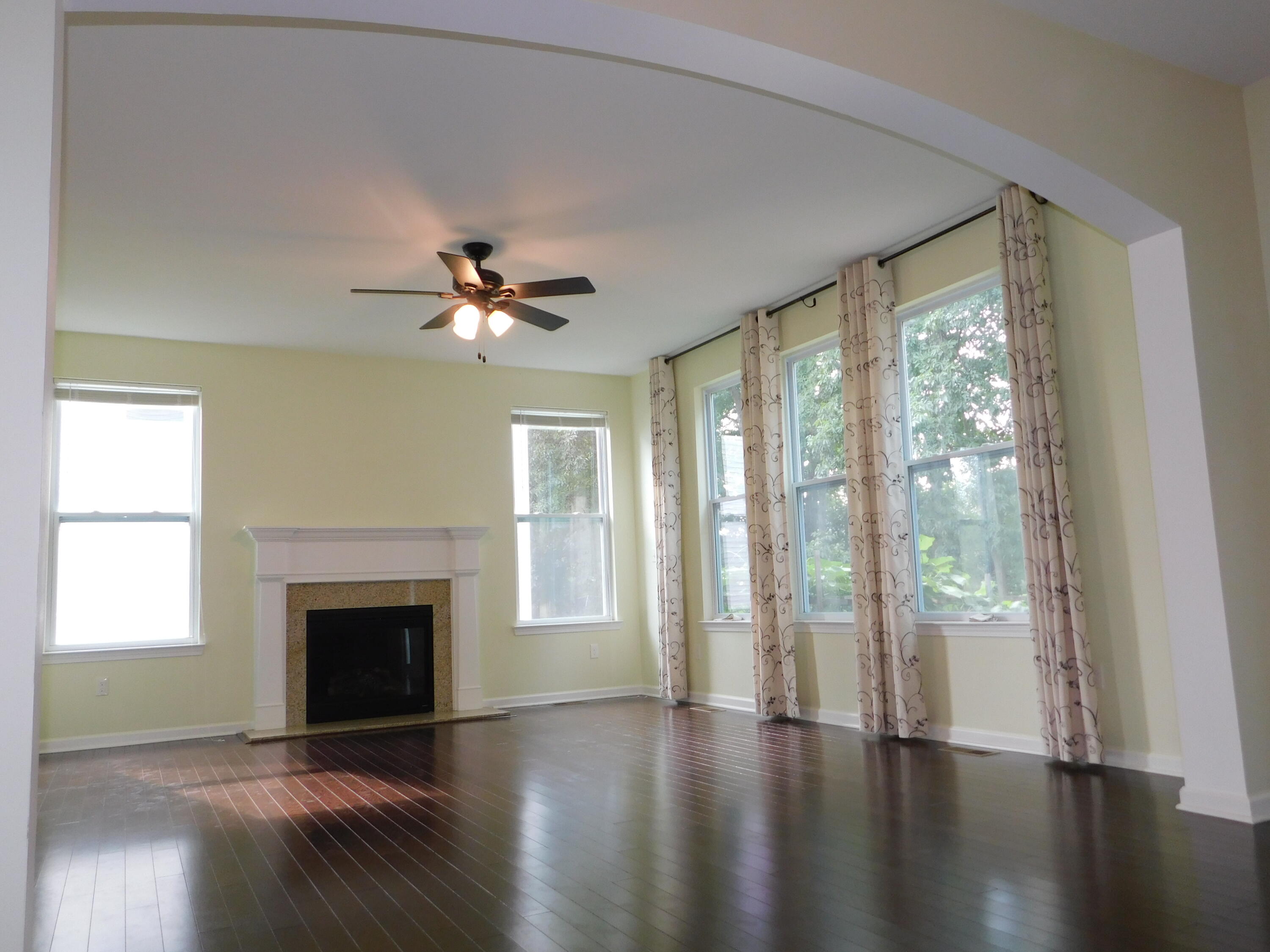 4251 Lilac Lane Property Photo 6