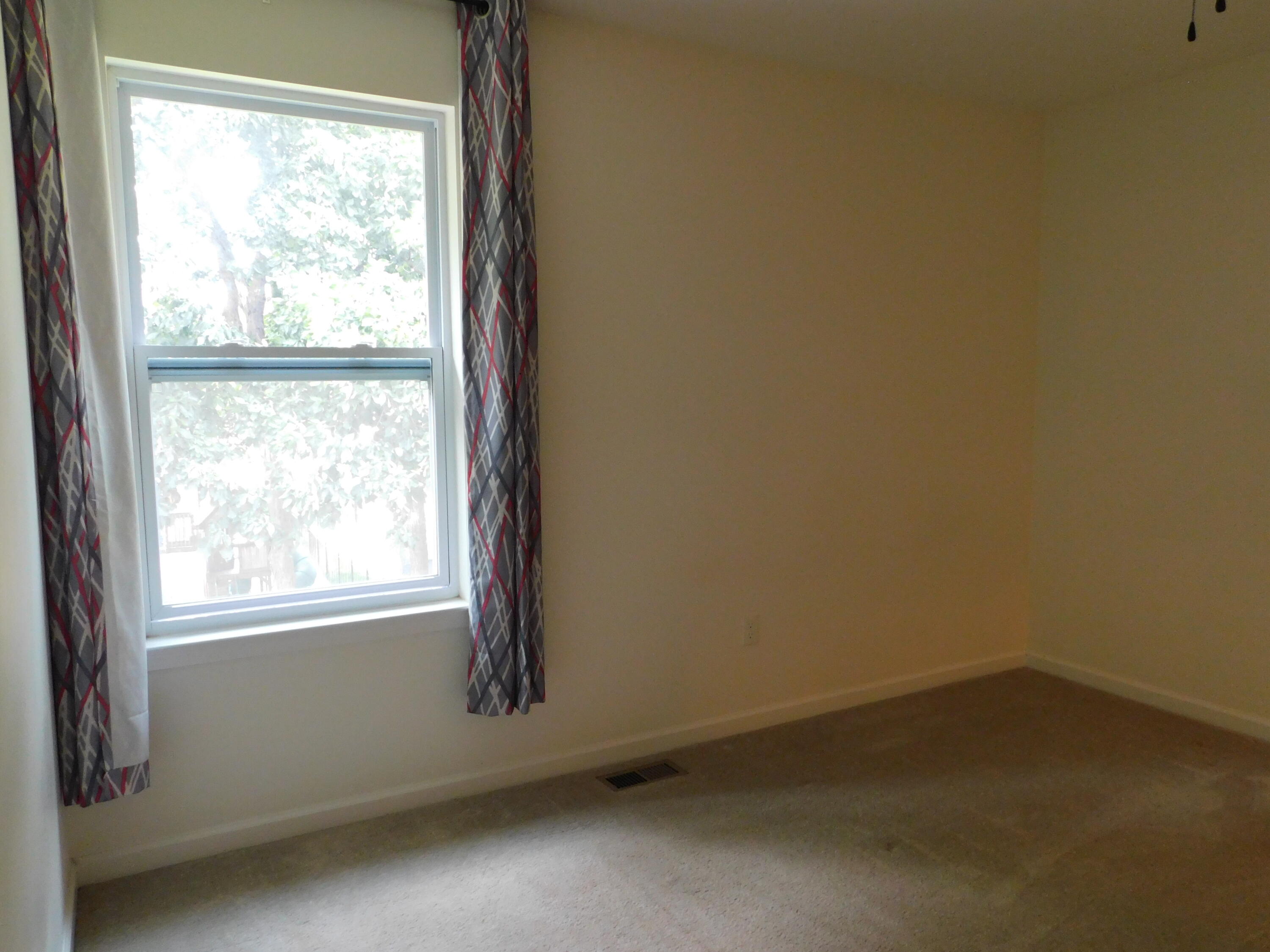 4251 Lilac Lane Property Photo 13