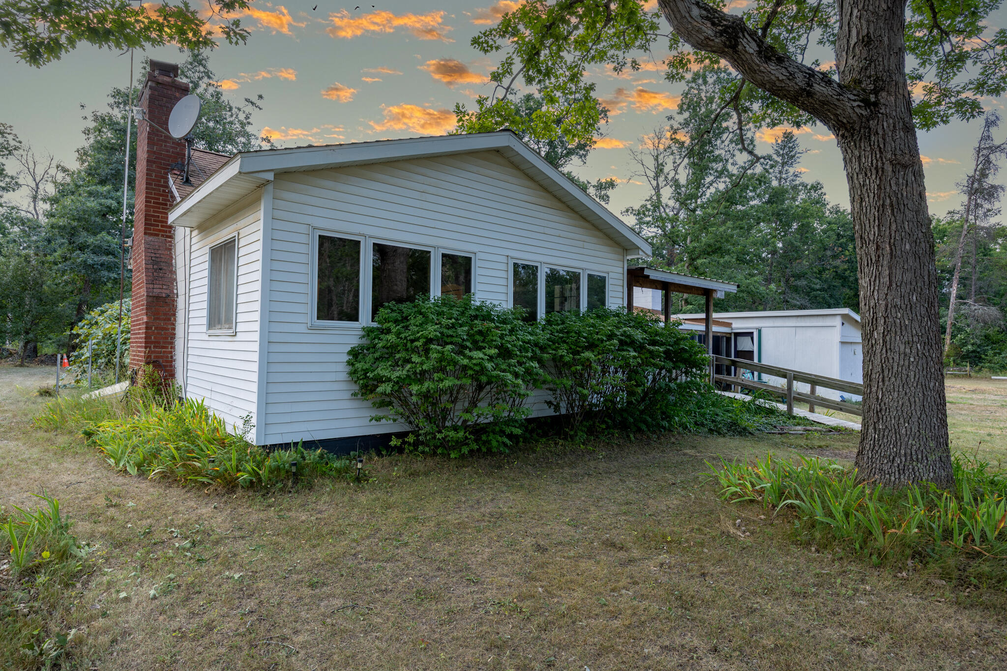 3985 S Peacock Trail Property Photo 4