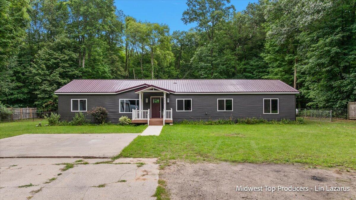 8270 Bradley Road Property Photo 4