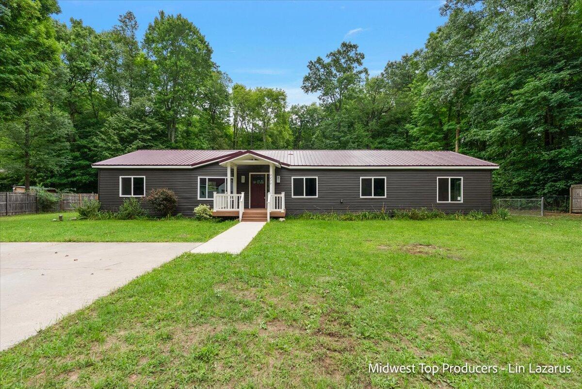 8270 Bradley Road Property Photo 6