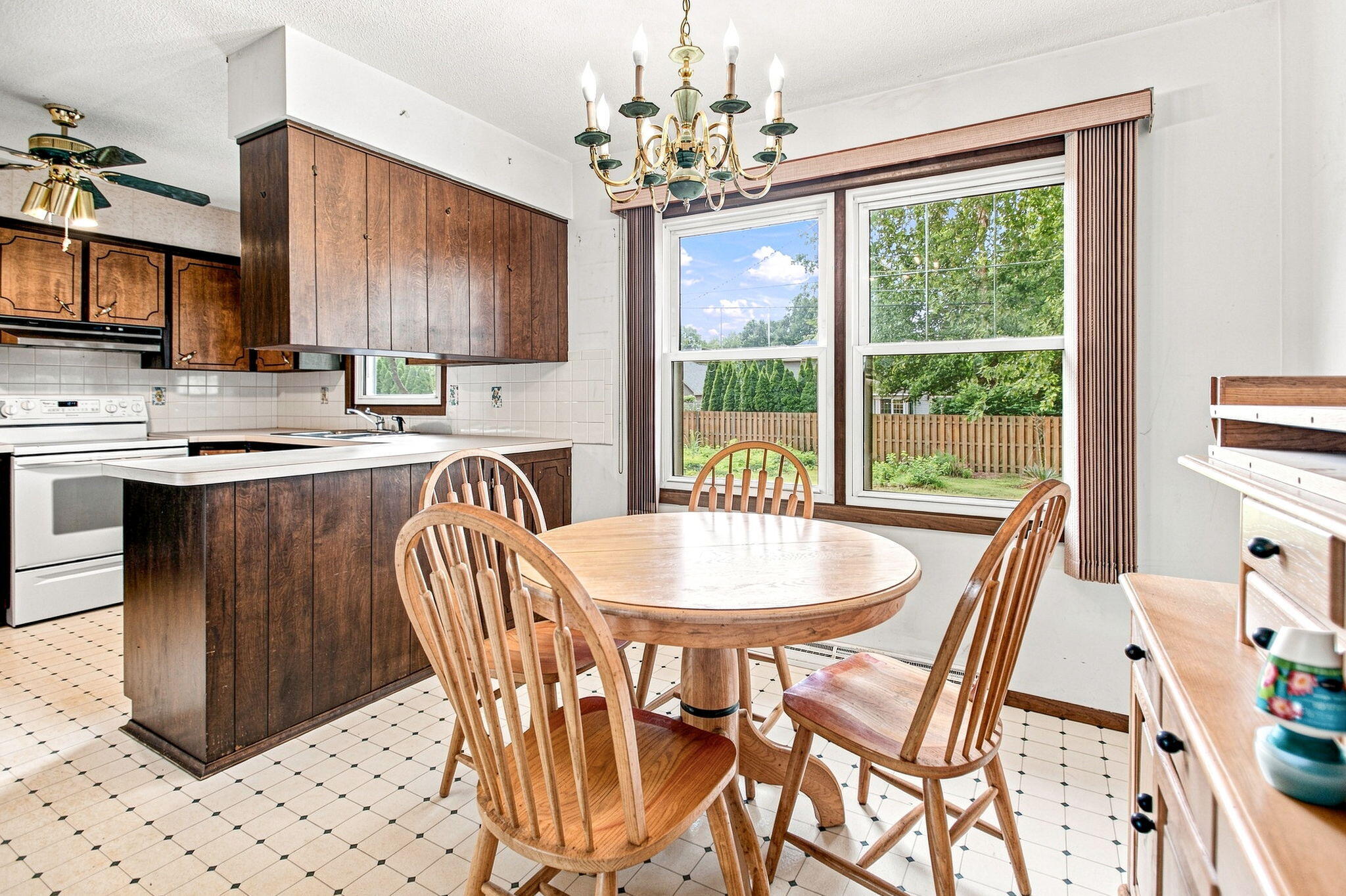 1356 Wilson Road Property Photo 11