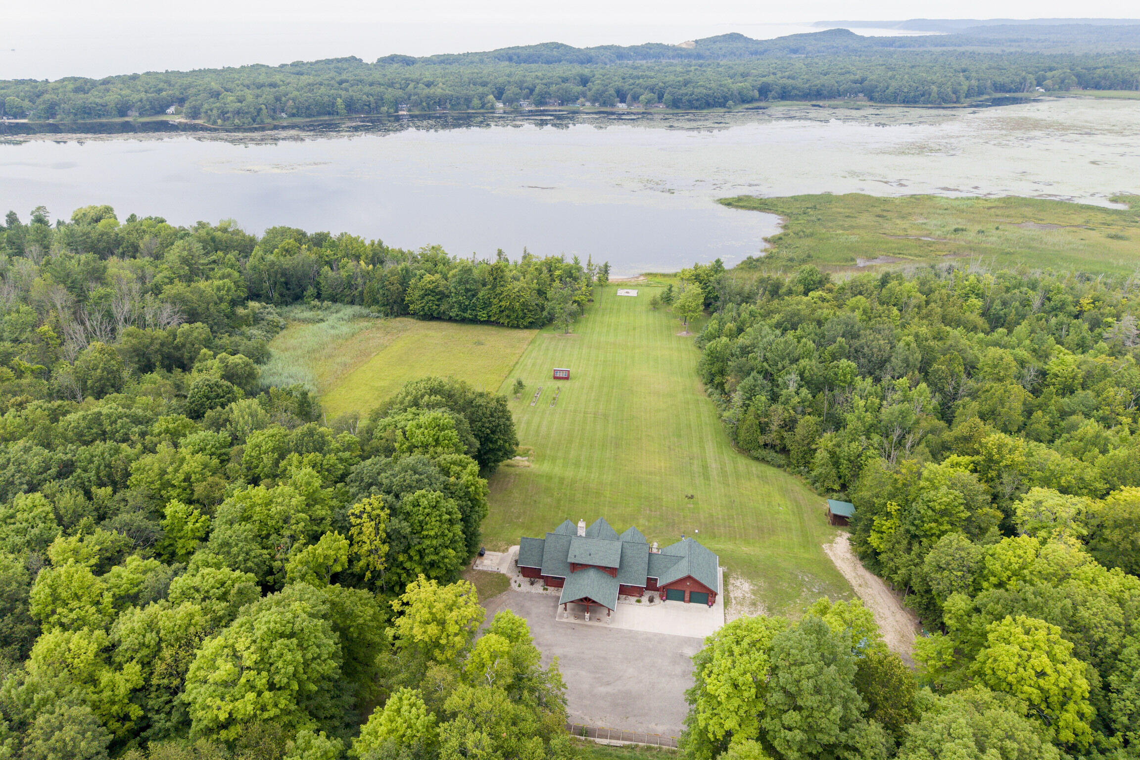 302 E Kott Road Property Photo 3
