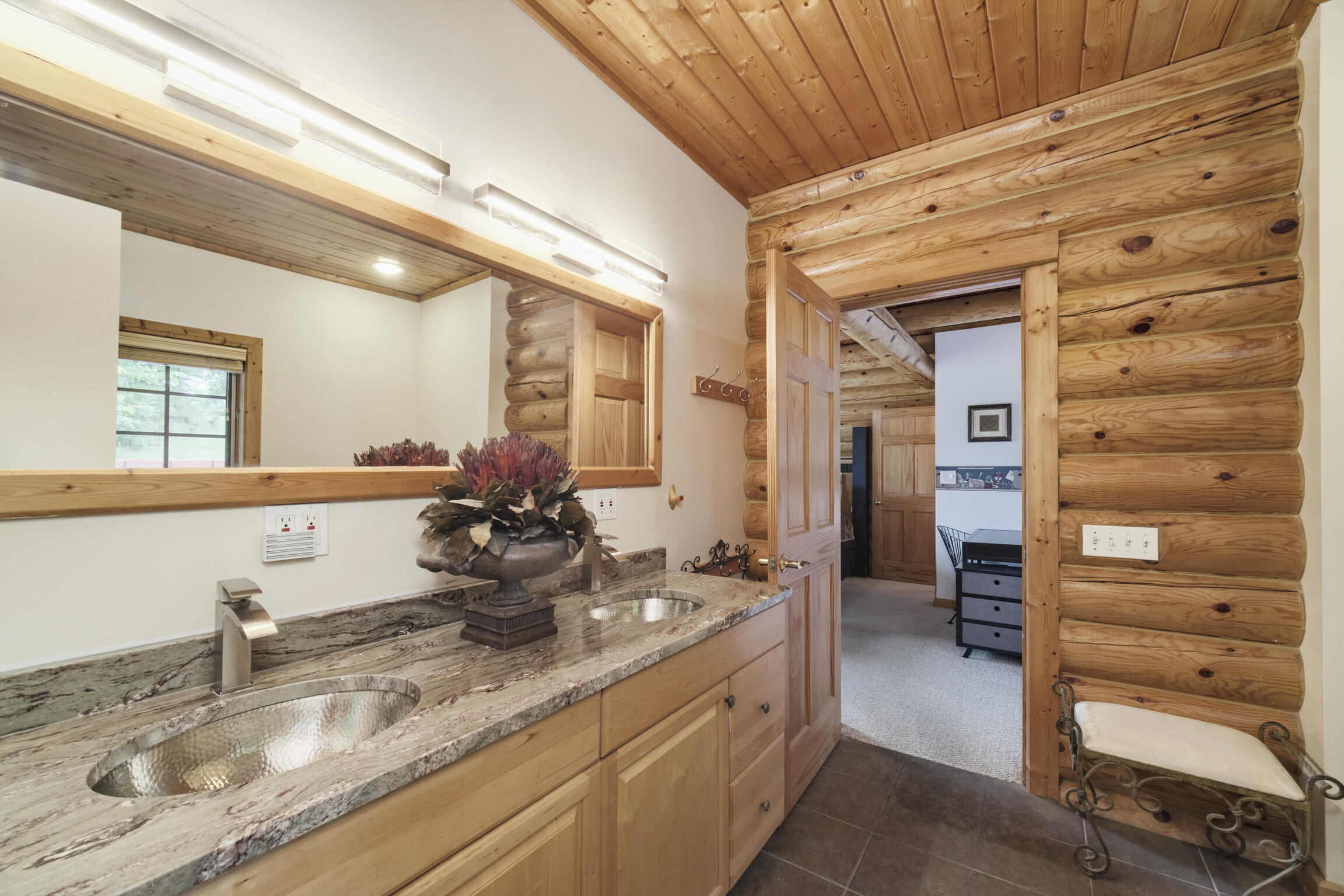 302 E Kott Road Property Photo 23