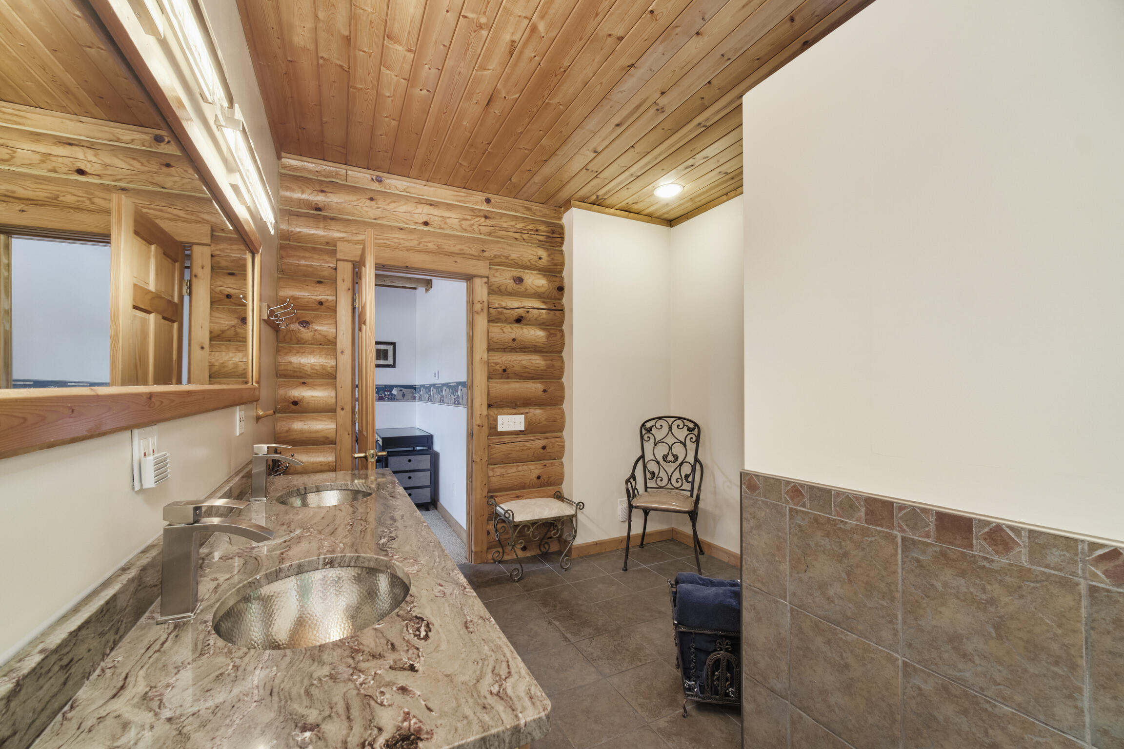302 E Kott Road Property Photo 24